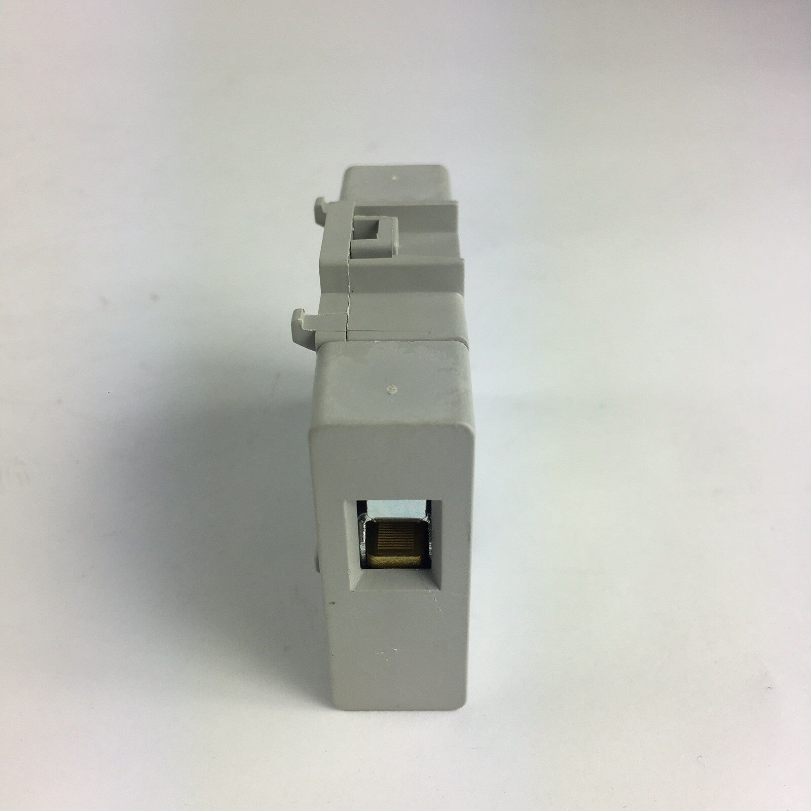 ALLEN BRADLEY 194E-A63-PE SERIES B EARTH TERMINAL 40/63A 194E-A63-PE Series B