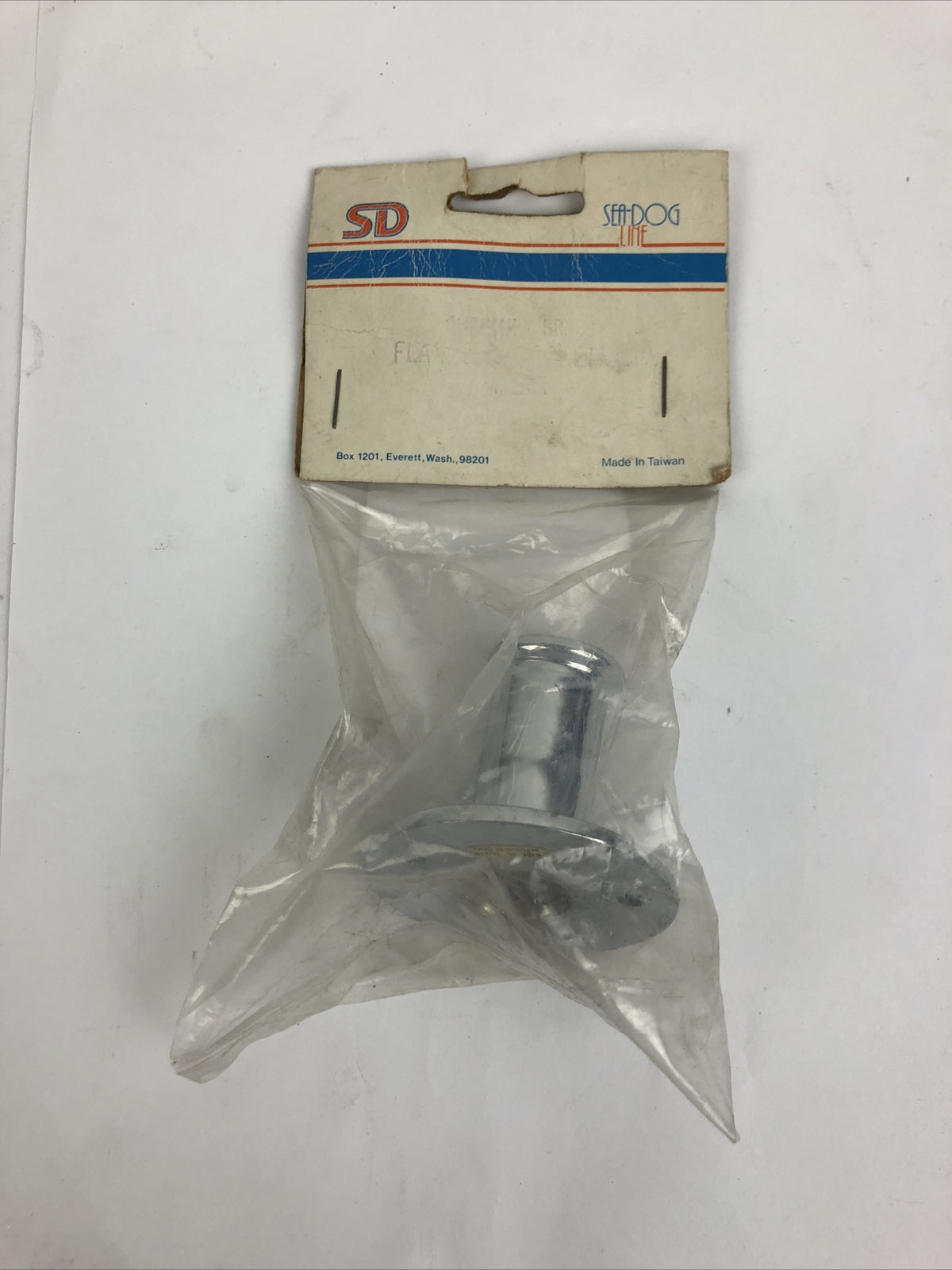 NOS Flag Pole Socket Sea-Dog Line 492211-1 3/4" x 2" x C 1-3/4" - LOOK