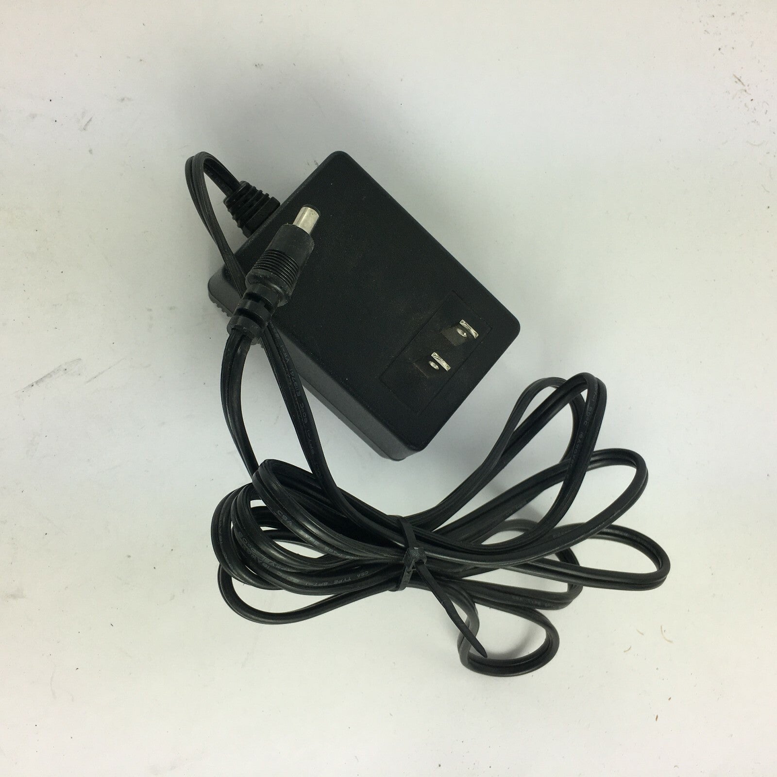 Genuine Hitron HES10-0502001 Output 5 V 2 A Power Supply Adapter A27