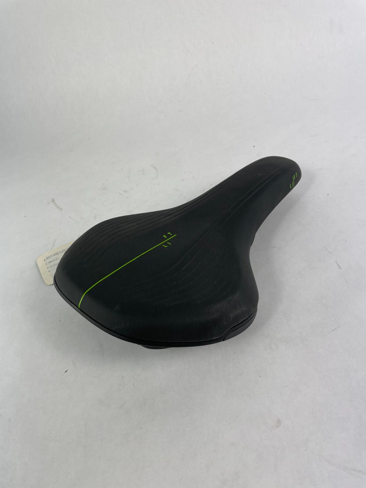 Selle Royal Explora Athletic black comfortable ergonomic bicycle saddle for road hybrid and commuter bikes