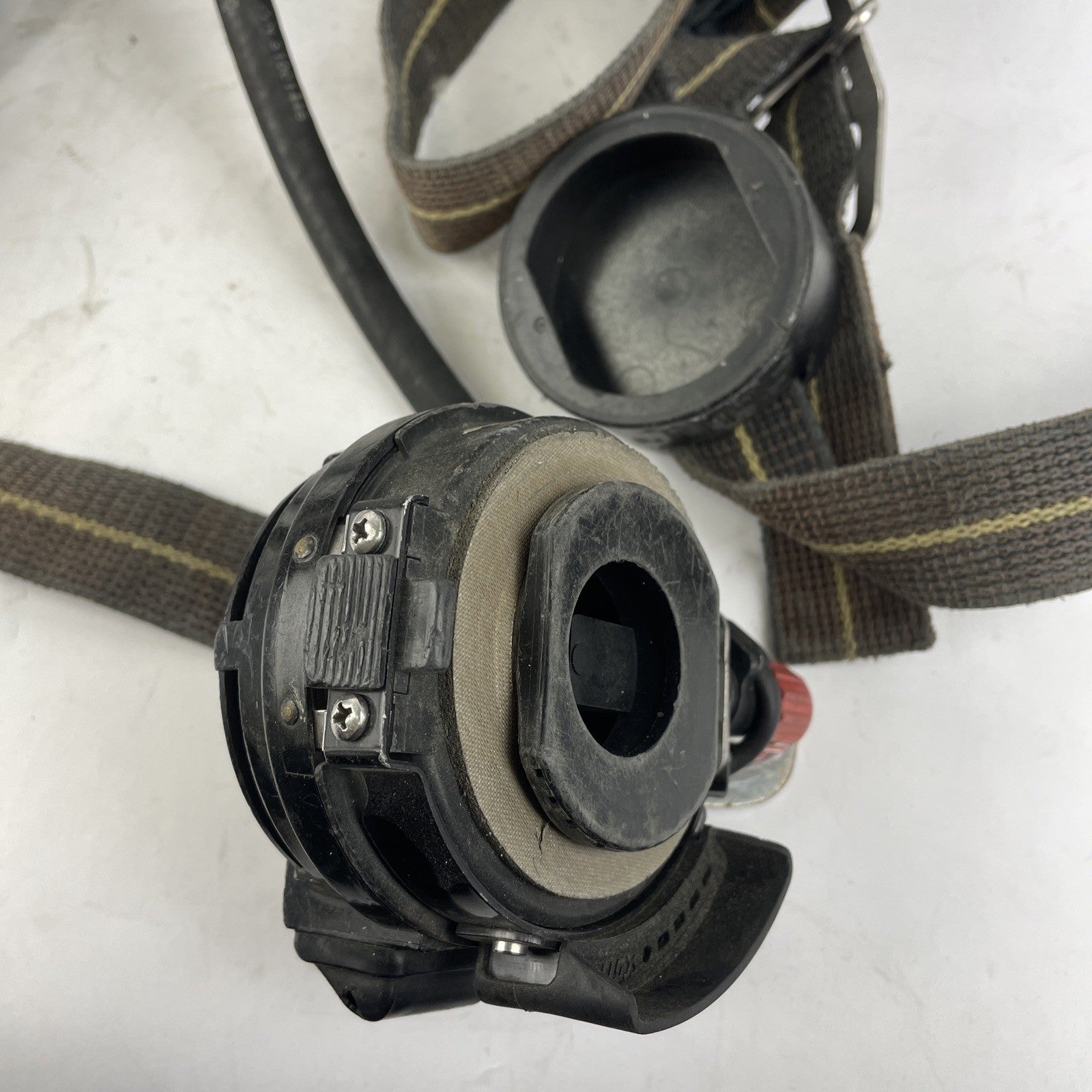SCOTT SAFETY 4.5 4500 SCBA Air Pack Harness EZ-Flow Air Pak Plus with Sensor R