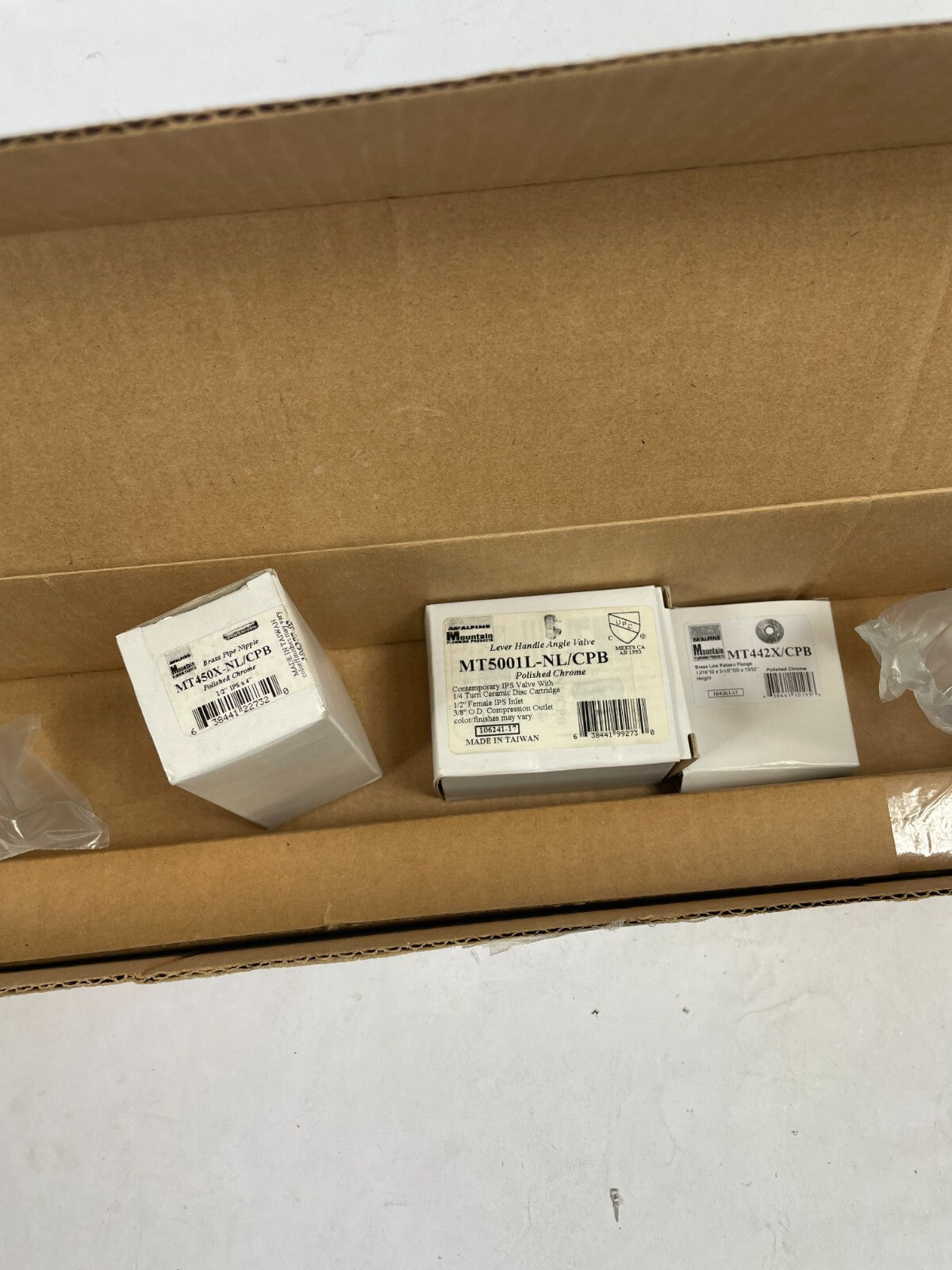 Mountain Plumbing MT5800L-NL CPB polished chrome toilet angle supply kit with lever handle