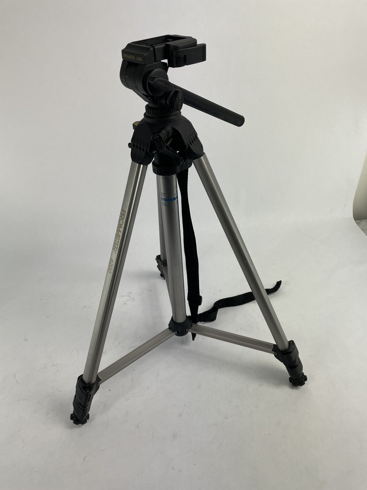Promaster 6200 Photo/Video Tripod (PR03264) *Pre-Owned* Free Shipping