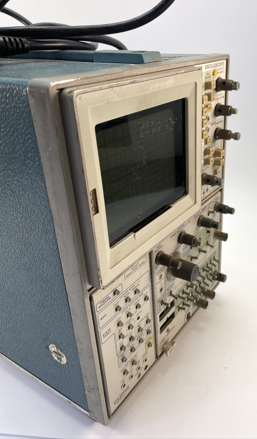 Tektronix 7633 Oscilloscope 7A26 7A22 7B53A Plug Ins Amplifier powers Up
