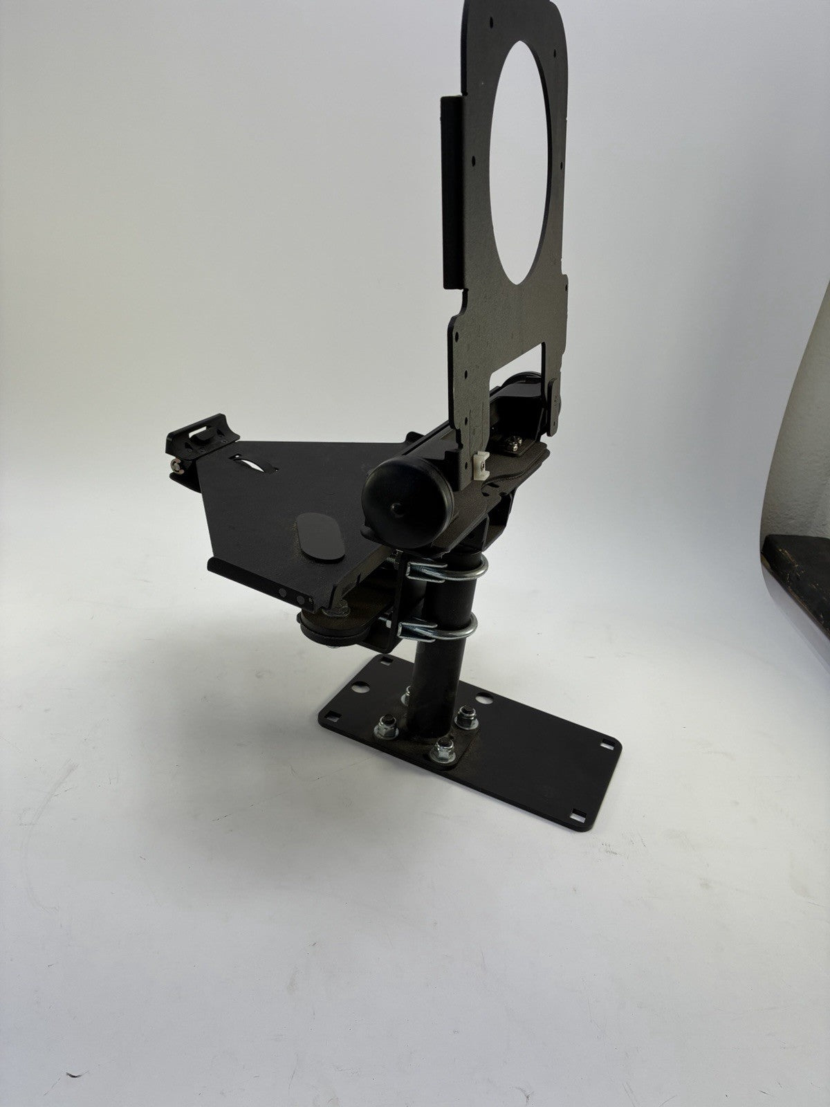 Gamber Johnson 7160-0075 Motorola MW800 MW810 Pedestal Computer Mount Heavy Duty