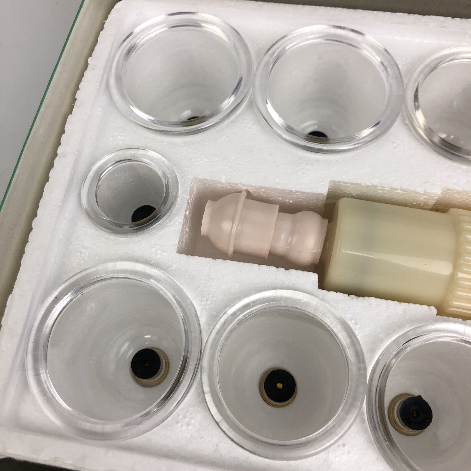 Vacuum Acupoint Cupping Therapy 11 Cup Set, Including Pump Extension Tube - LOOK