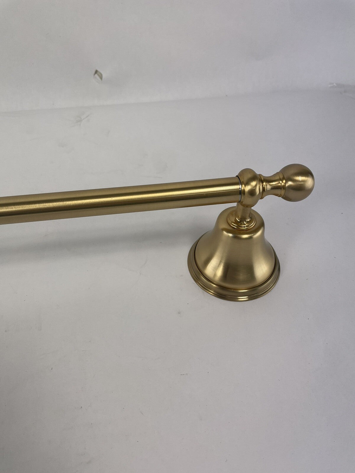 Jado Towel Bar 18” new classic Bathroom Towel Holder Wall Mounted Bronze