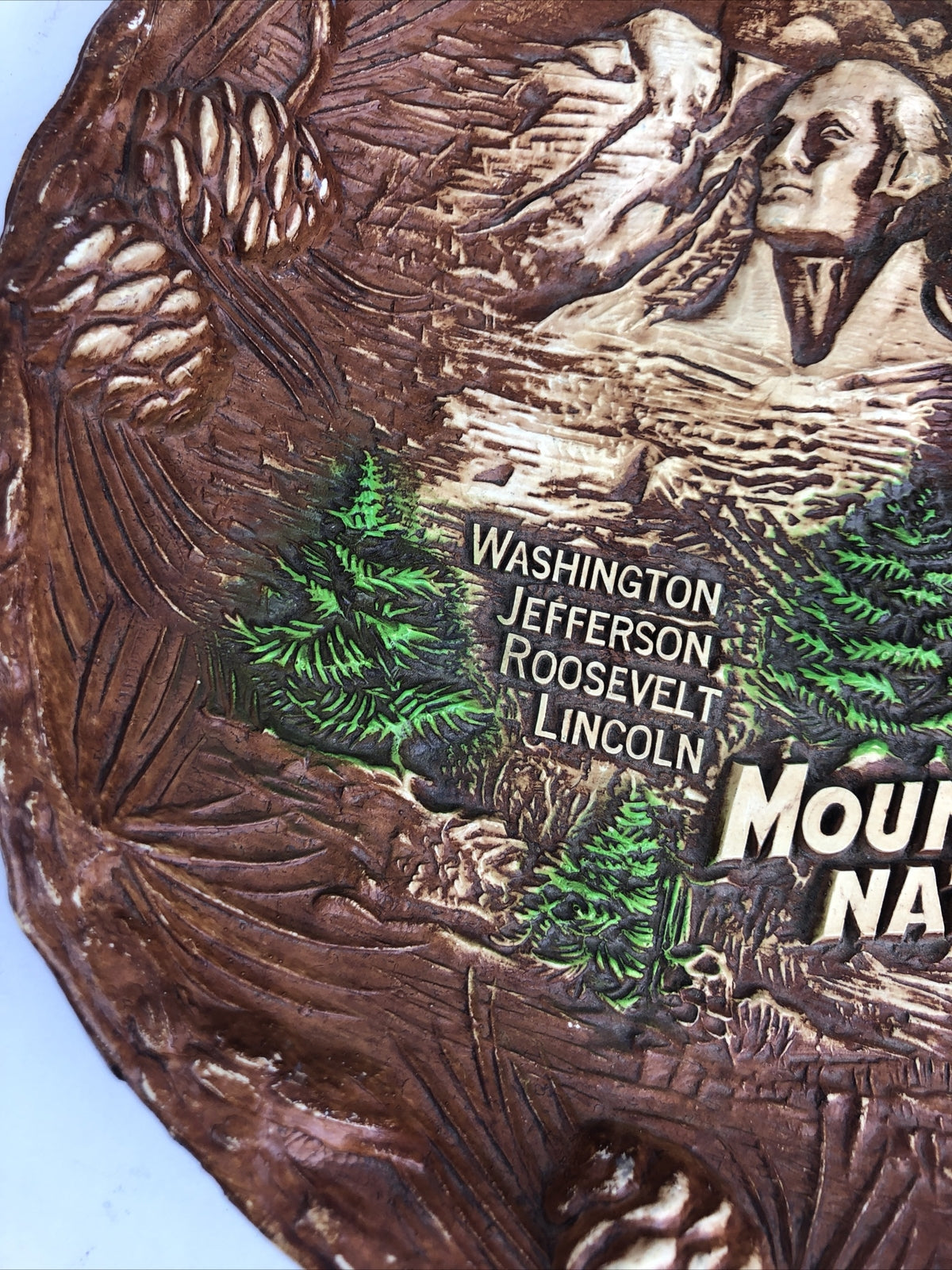 Mount Mt. Rushmore National Memorial Plate Nuine Pressed Wood H.H. Tammen Co.