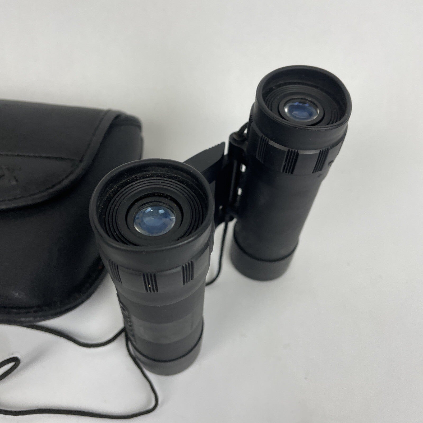 Simmons 10x25 Binoculars with Soft Case - Model 1159 - 288ft At 1000yds w Case