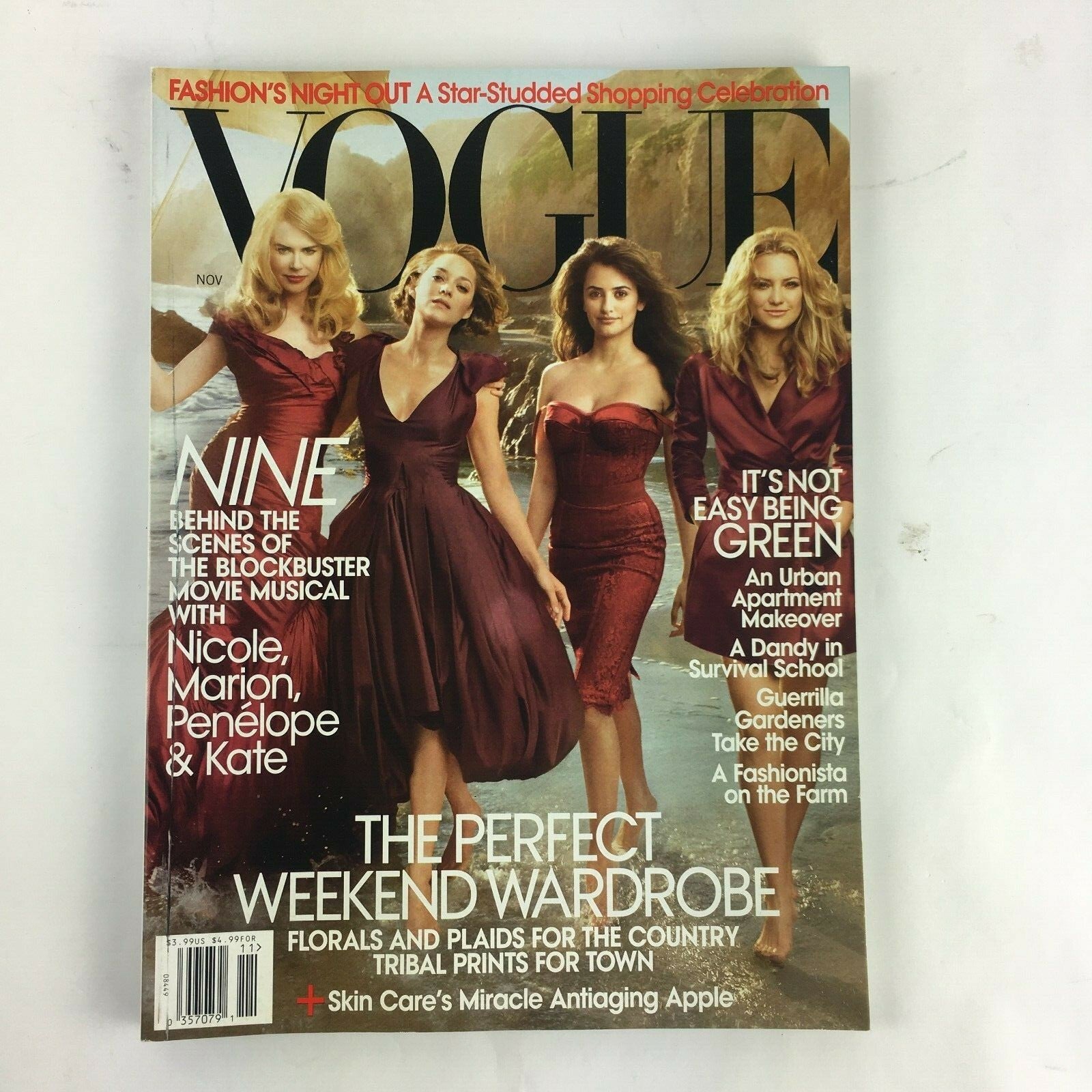 November 2011 Vogue Magazine The Perfect Weekend Wardrobe Nicole Marion Kate