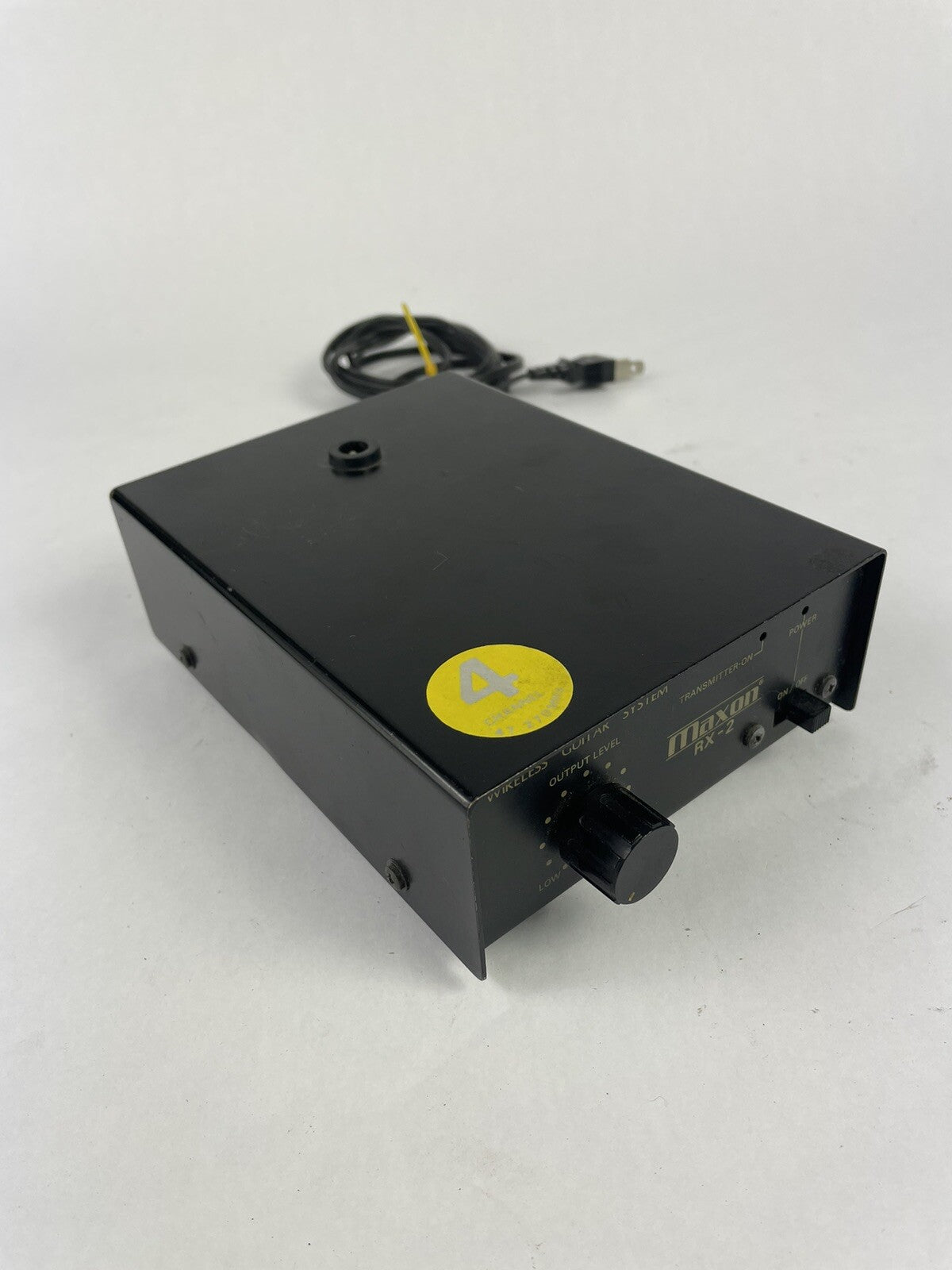 Maxon RX2 rx-2 wireless guitar system receiver frequency
