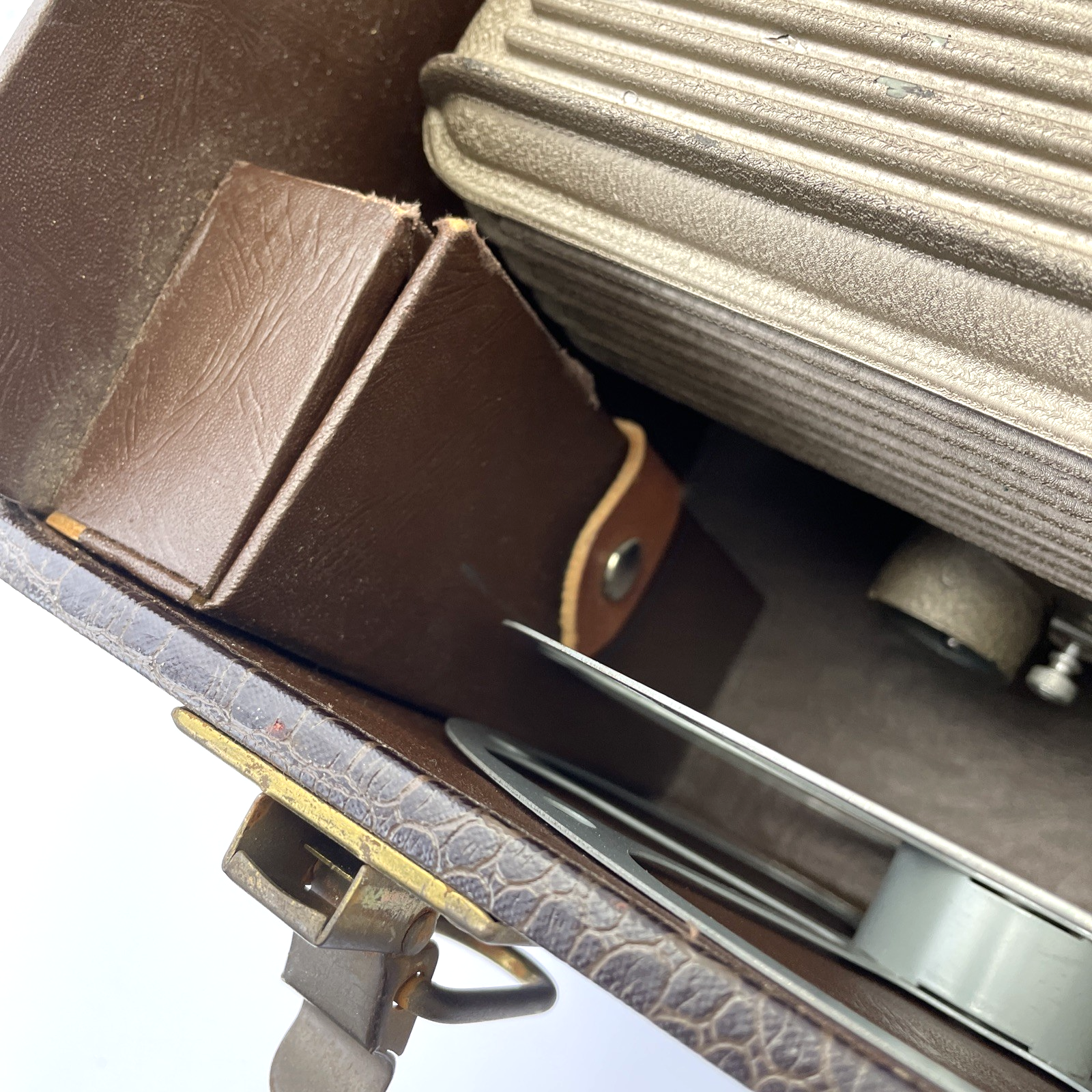 Vintage Keystone K-160 16mm Movie Projector Wollensak Sunray Lens, Case and Oil