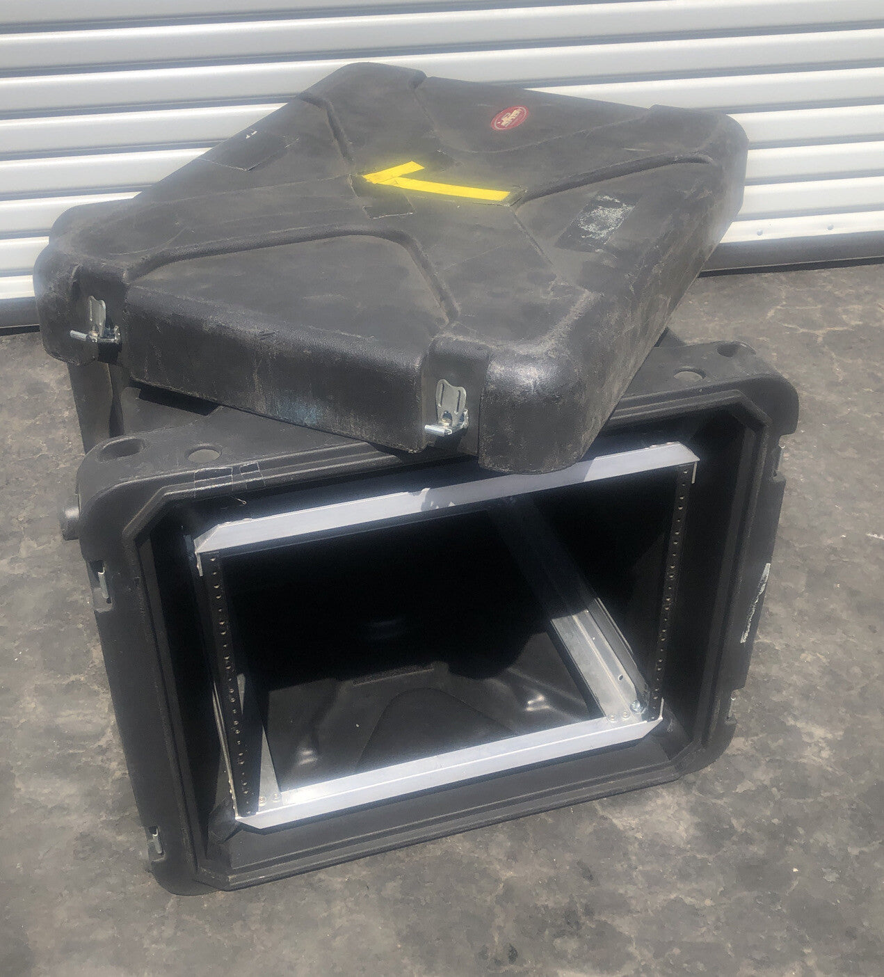 SKB Mighty Gig Rig Rack Case - Rackmountable Mixer Case OD 28" x 27" x 22" LOOK