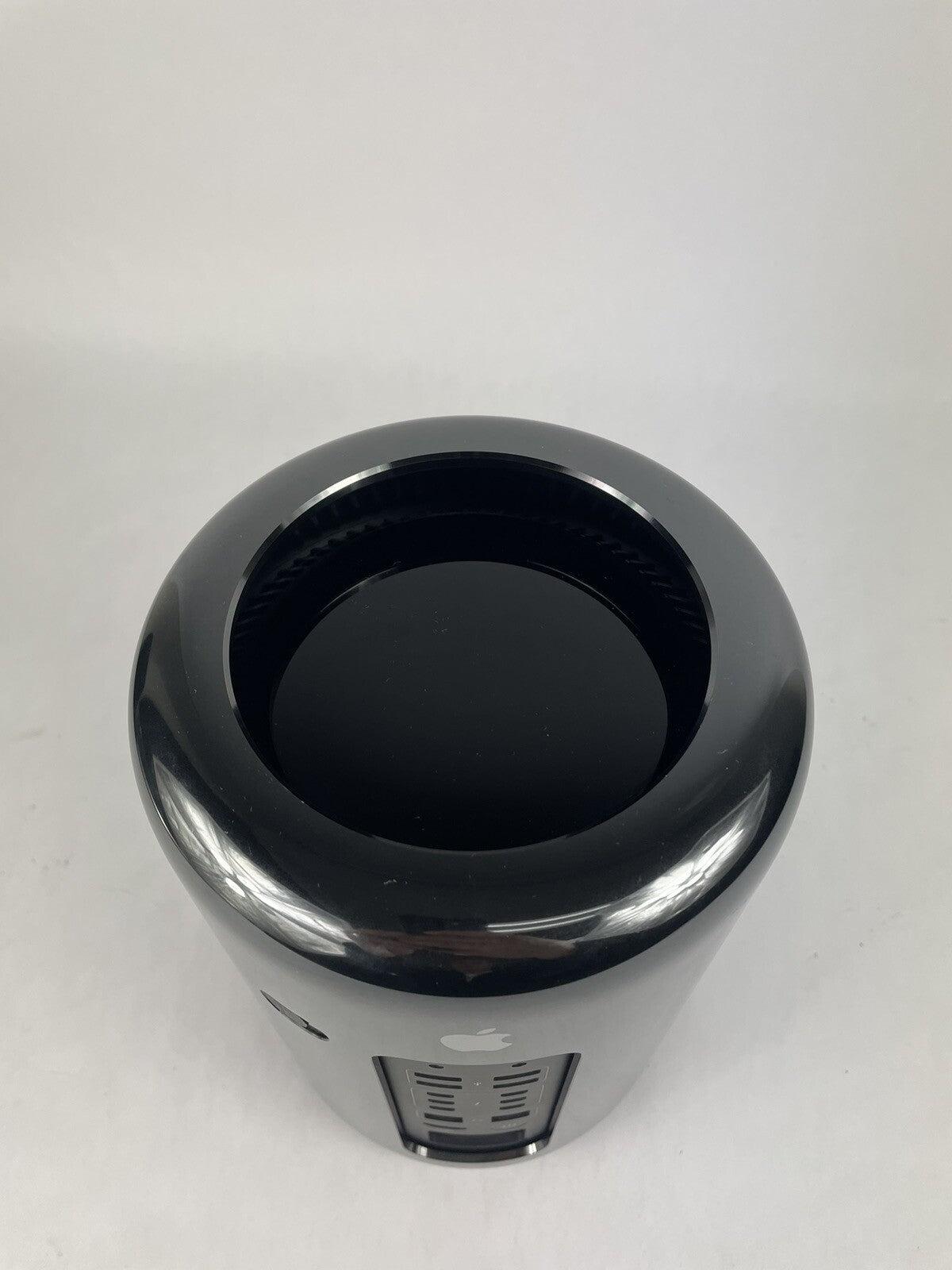 Mac Pro 3.7 Ghz Quad-core Xeon E5 64GB RAM 1 TB SSD Late 2013
