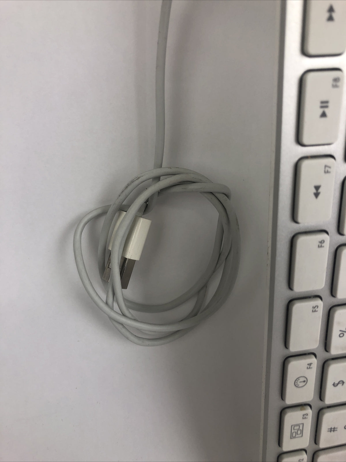 OEM Apple A1243 USB Wired Standard Keypad - White / Silver - 2