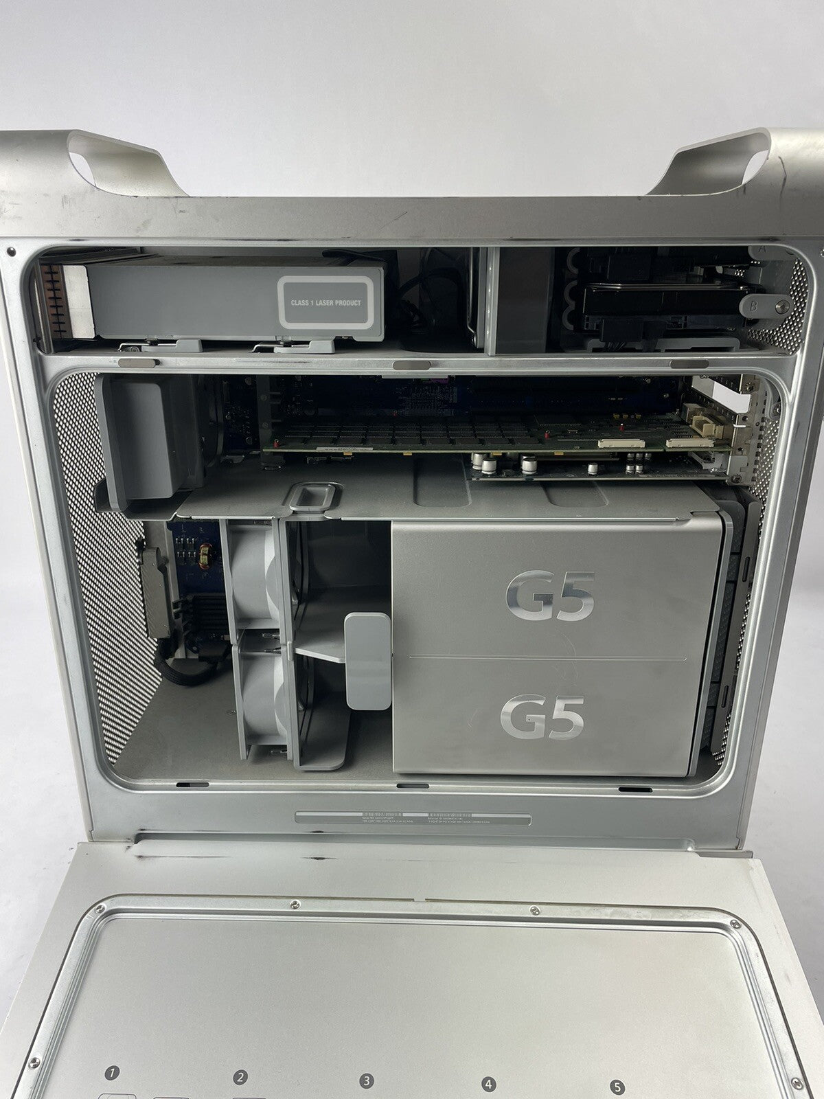 - A1047- Apple PowerMac G5 Tower G5 2GHz 1GB RAM 330 HDD Powers On Doesn't Boot