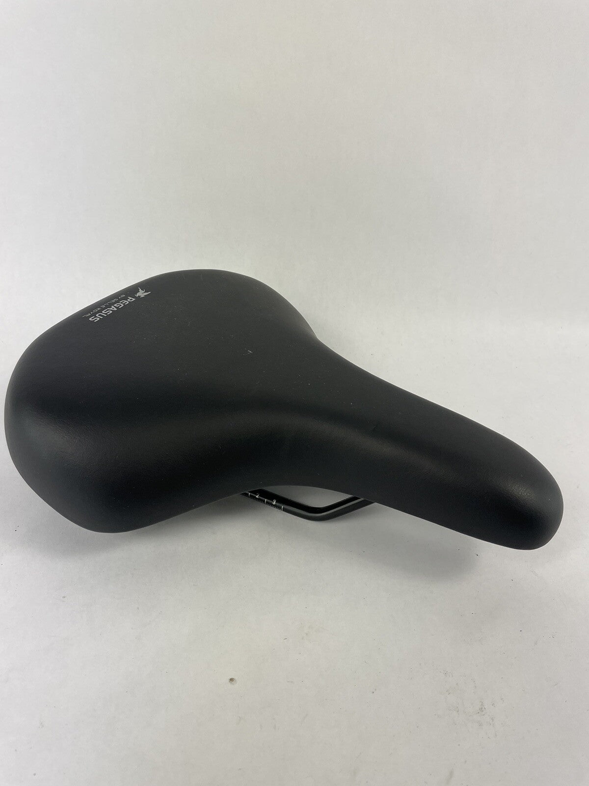 Selle Royal Pegasus 4532DEN Saddle Road City Urban Bike Black
