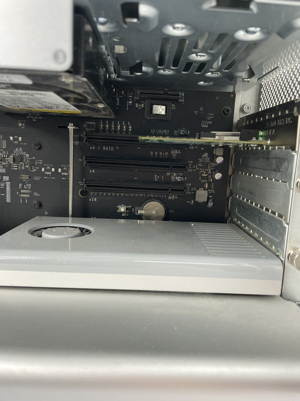 Apple Mac Pro 2.26 GHz Eight 8 Core Xeon 32GB RAM 2TB HD MacOS El Capitan
