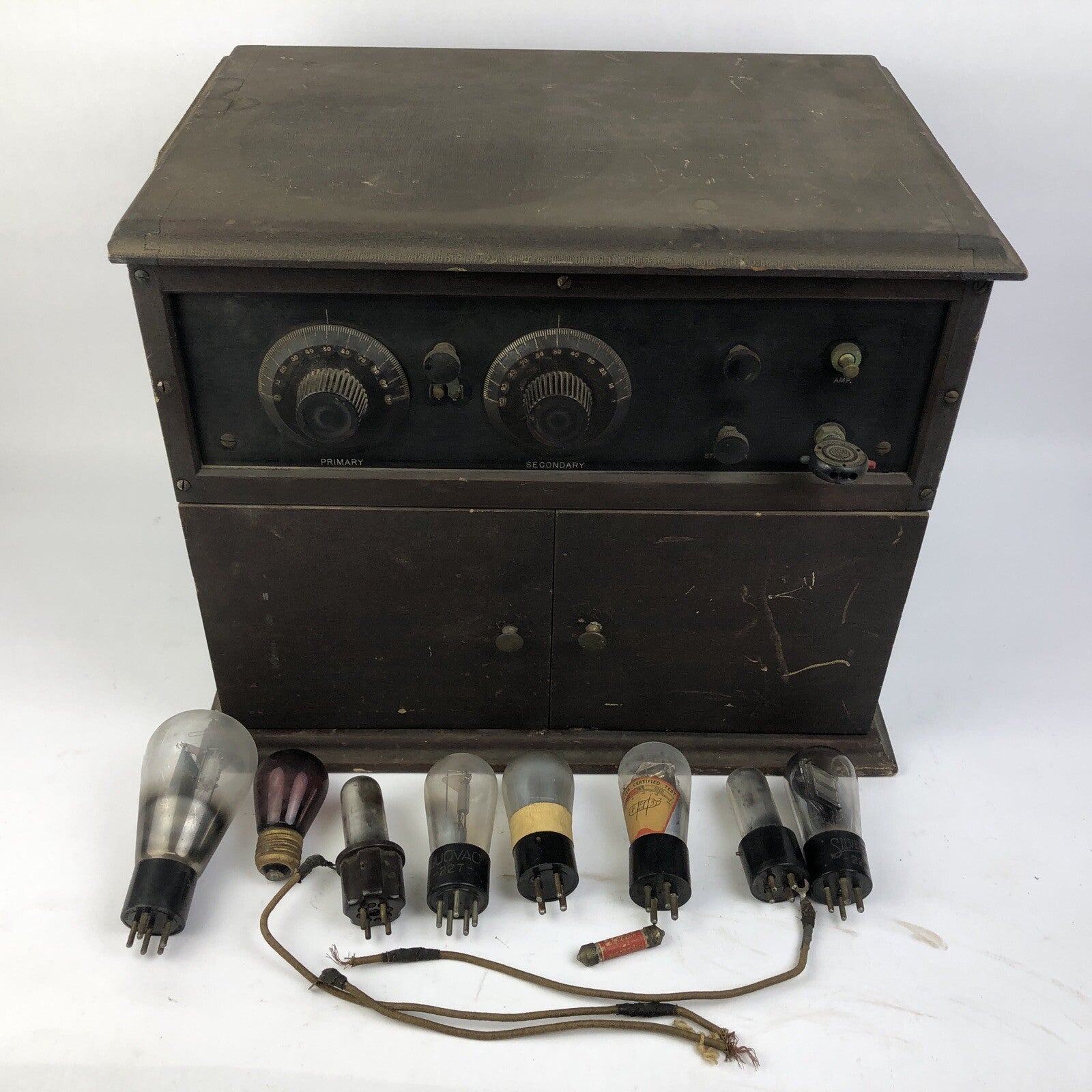 Vintage Amrad 35 Inductrole 3500-3 Table Top Tube Radio Broadcast Receiver *RARE