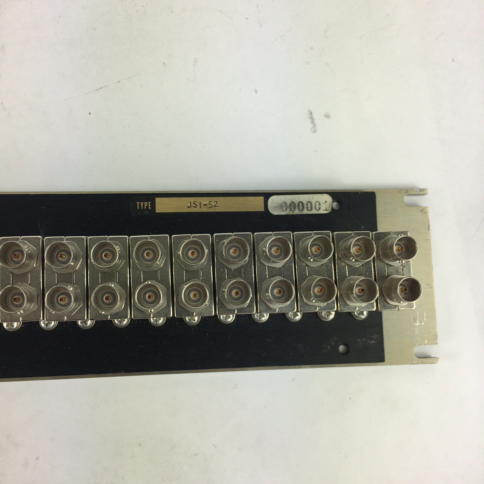 Trompeter Electronics Inc JSI-52 Insulated 52 Position Panel Wide Spacing