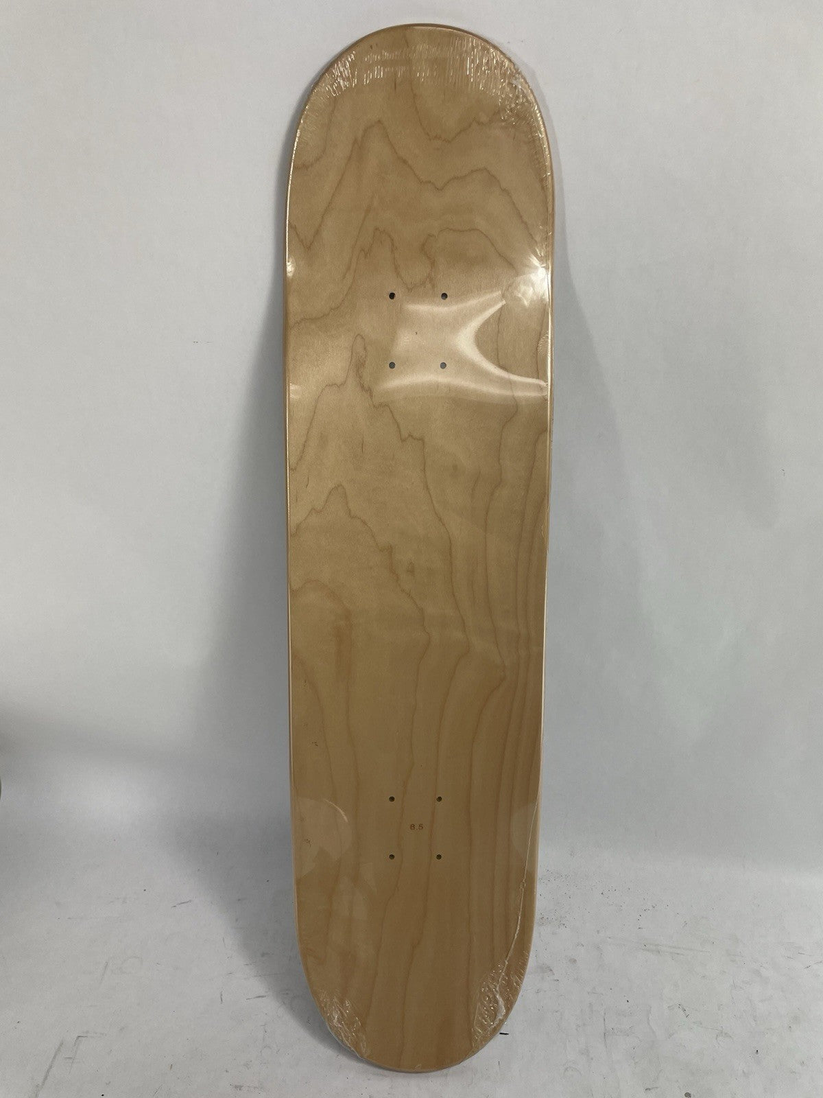 Isano Skateboards Skull Blunt 8.5-inch rare skateboard deck with premium hard rock maple construction and bold skull graphic.