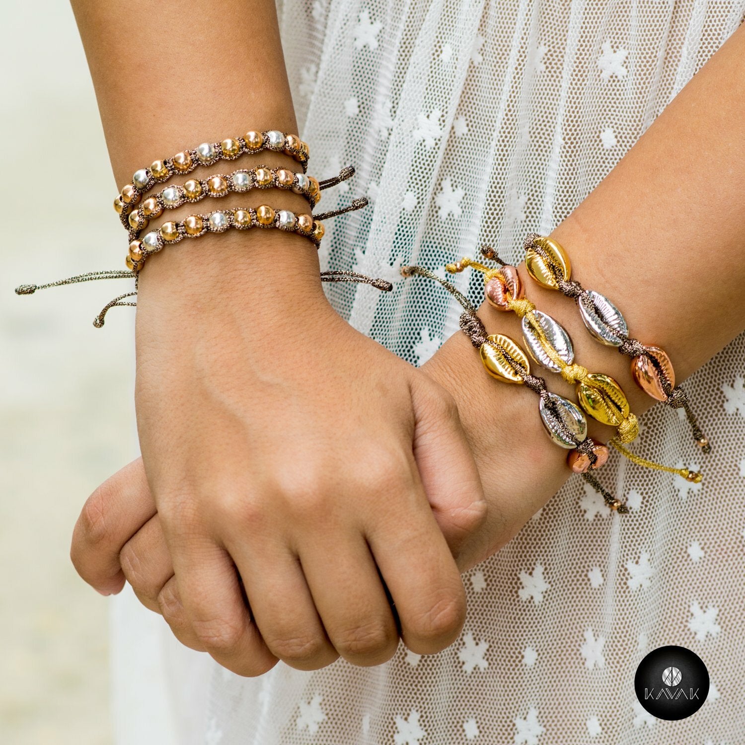 Kavak handmade Caribbean shiny beads adjustable women's bracelet