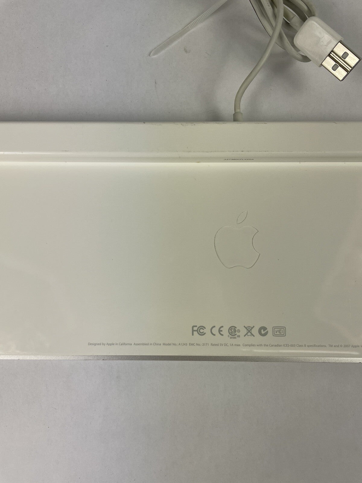 Genuine Apple Wired Aluminum USB Keyboard w/ Numeric Keypad MB110LL/A A1243