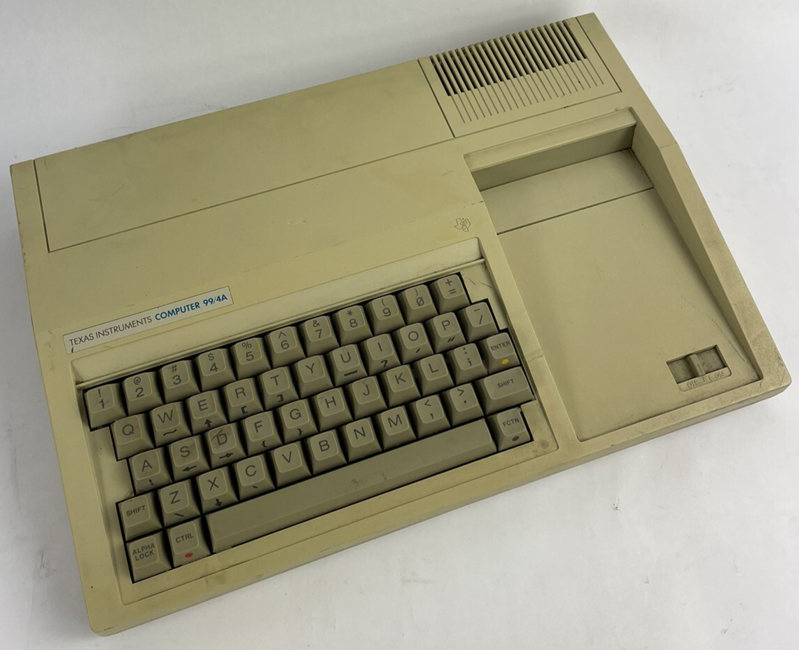 TEXAS INSTRUMENTS 99/4A Untested No Power Supply