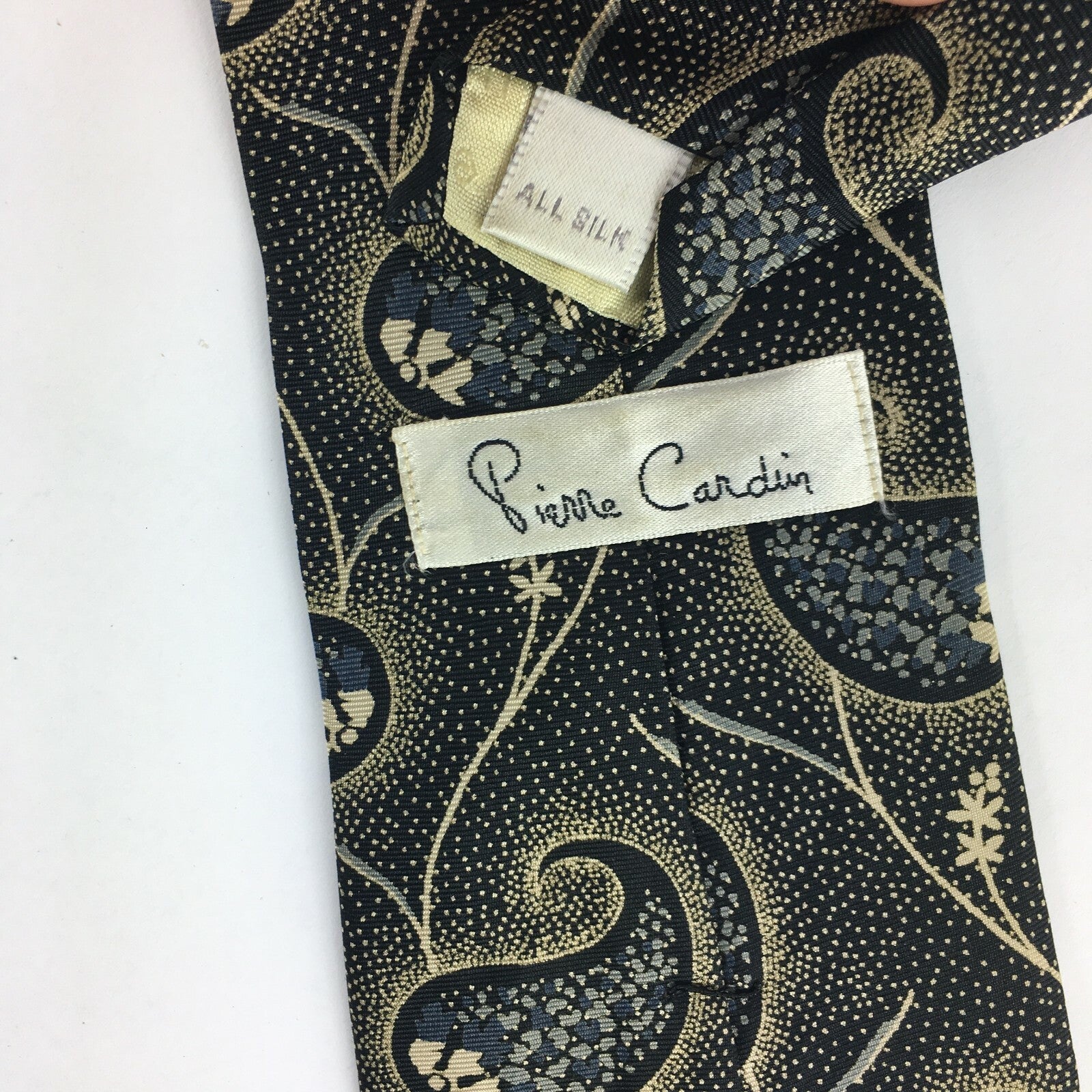 Genuine Pierre Cardin 100%Silk Handmade Stylish Formal/Casual Tie Multi Coloured