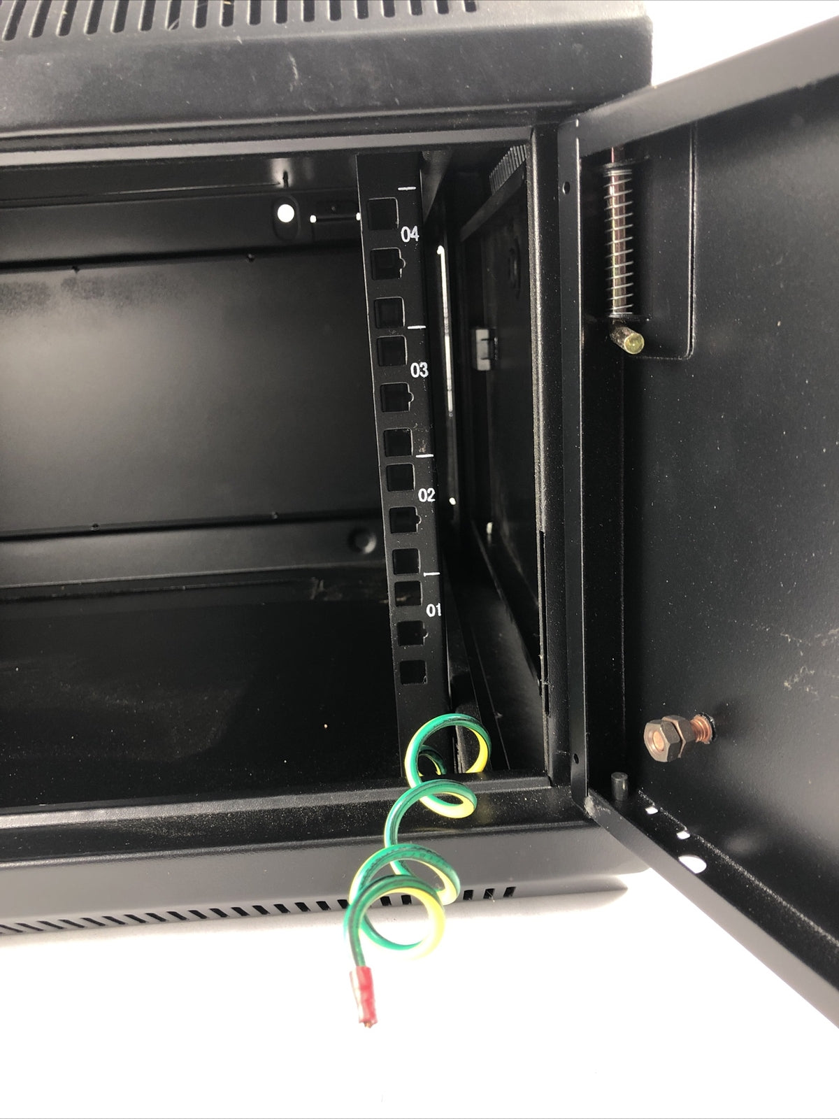 Fibretronix Wall Mount Rack Enclosure Steel Locking Storage Case 23.5"x17.5"x11"