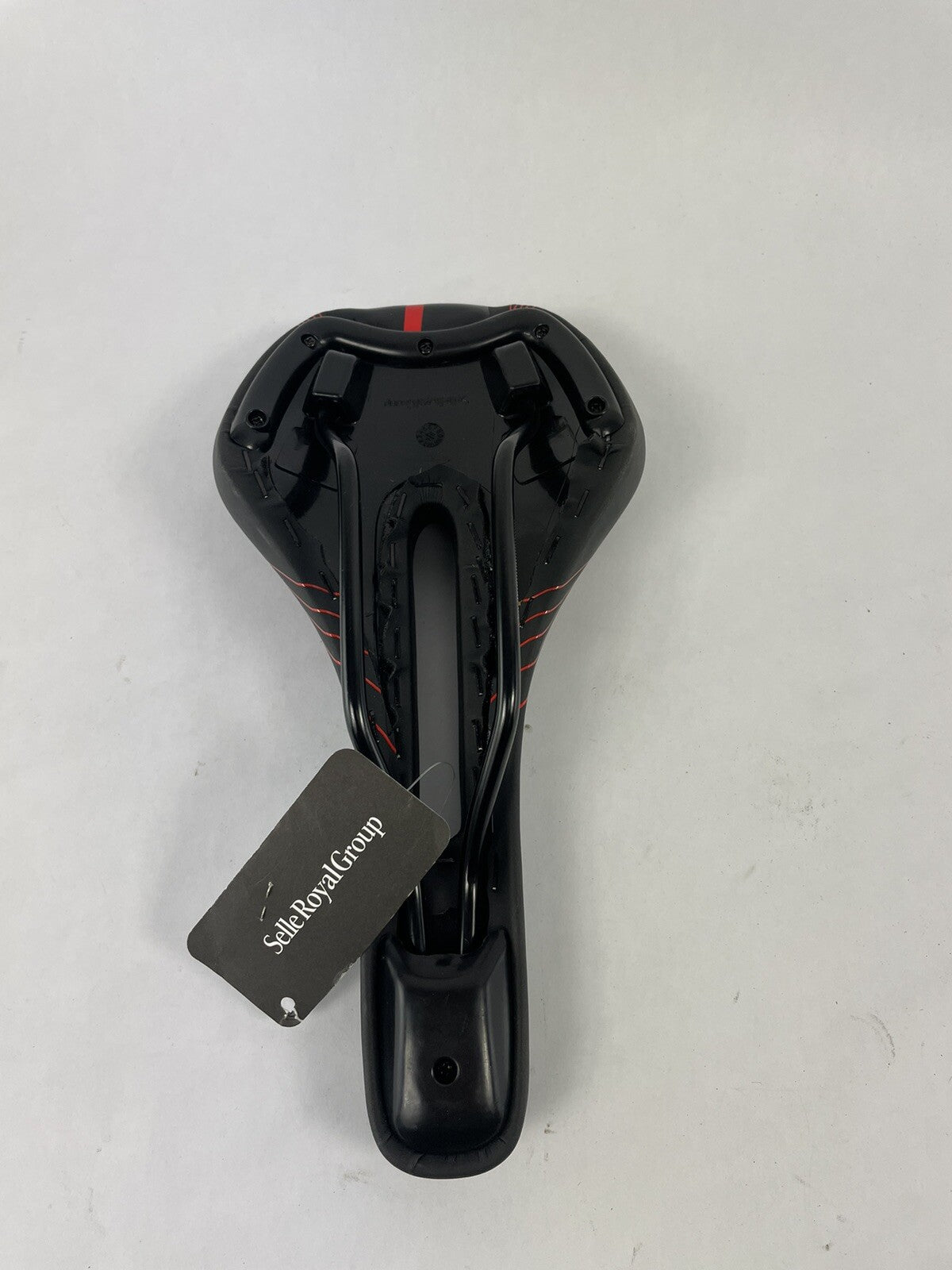 Selle Royal 2301URN Body Ergonomic red and black bicycle saddle for road and mountain bikes