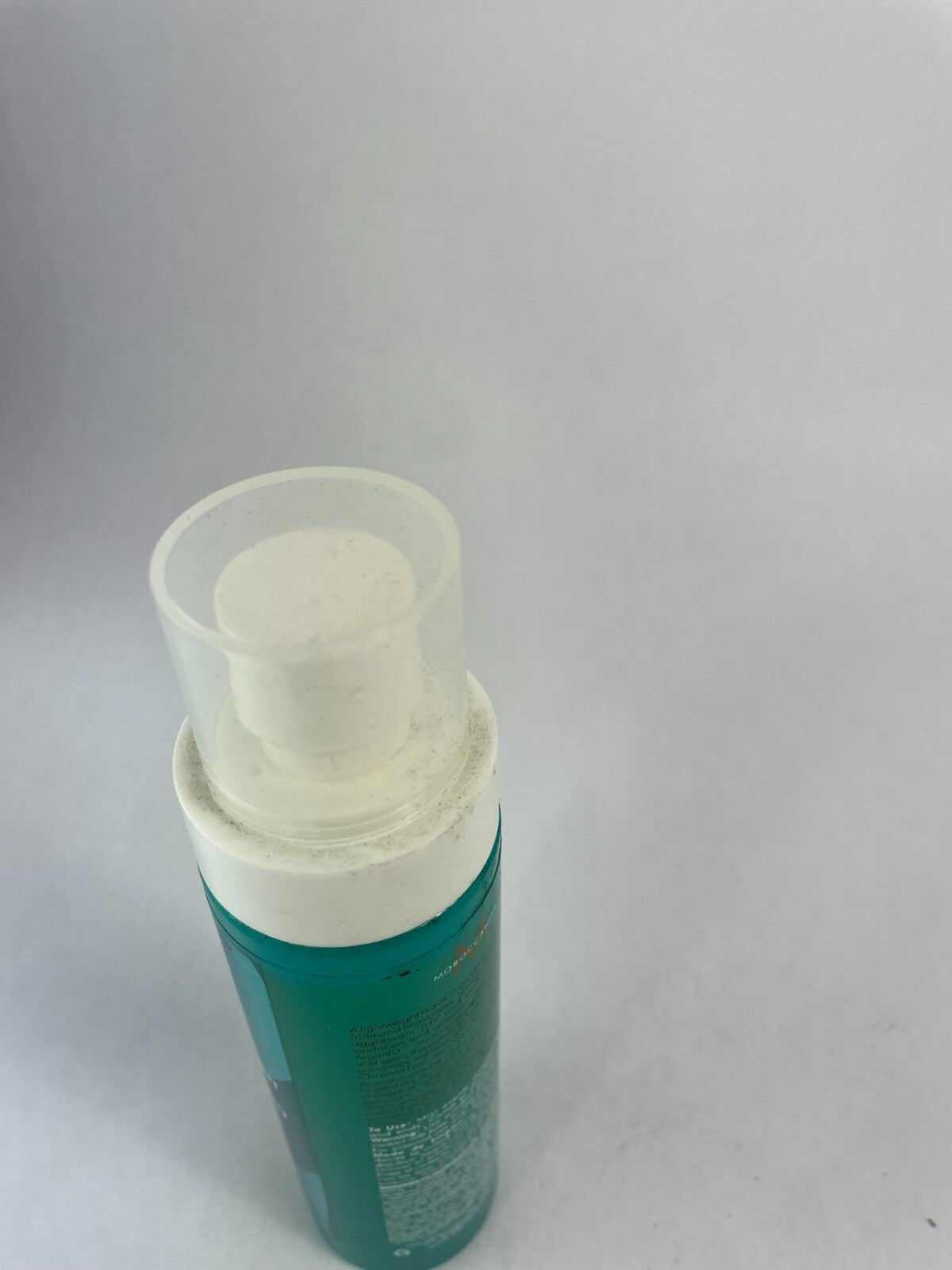 Moroccanoil Lightweight Leave in Conditioner Color Complete UV Pollution control