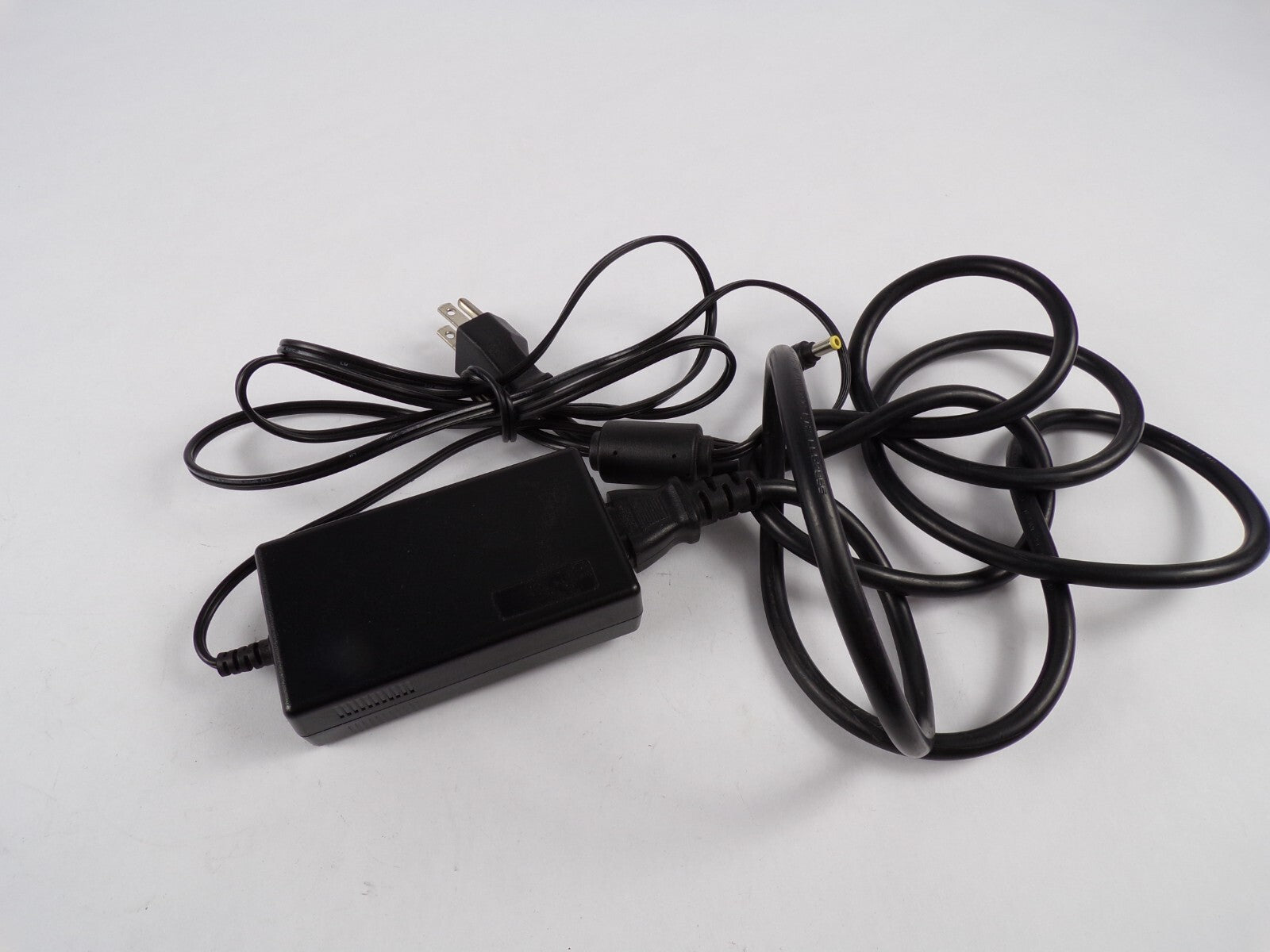Genuine Cisco EADP-18FB B Output 48 V 0.38 A Power Supply Adapter A00
