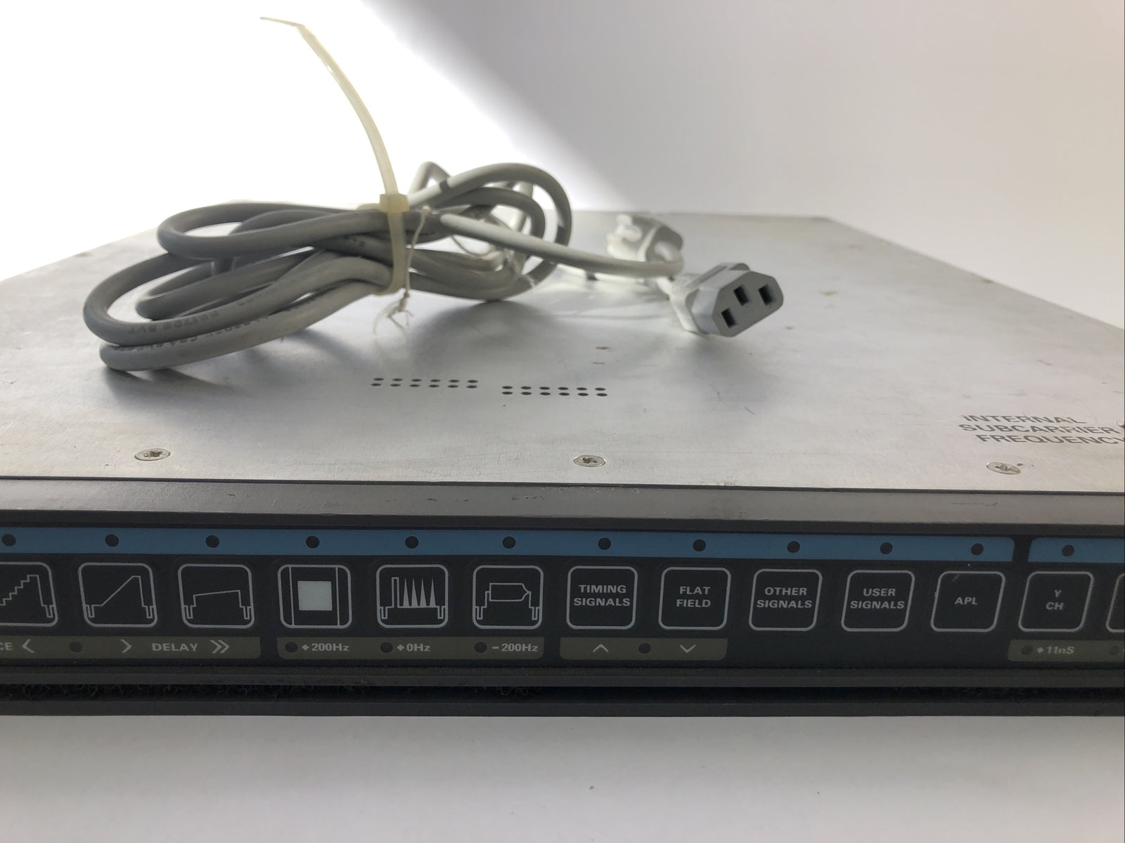 Tektronix TSG 422 Digital Component Generator - Free Shipping vis FedEx Home