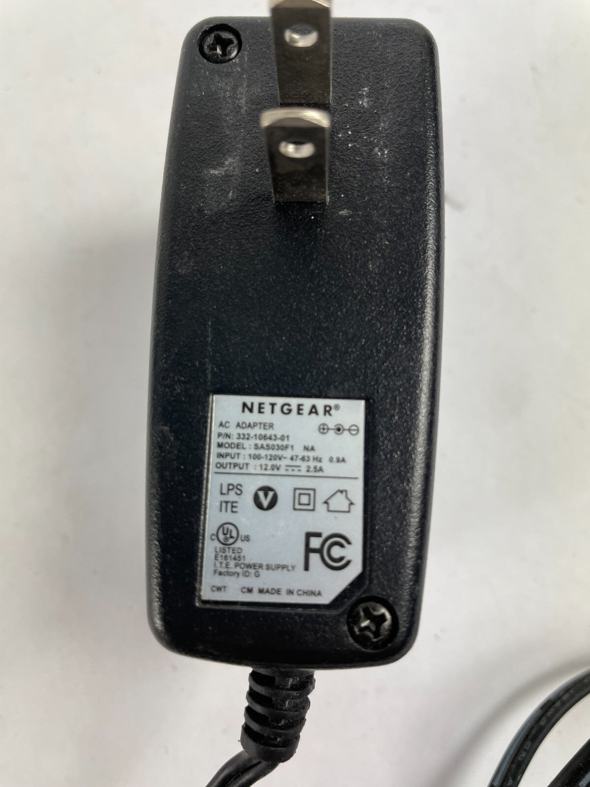 Genuine NetGear SAS030F1 AcAdapter Output 12.0 V 2.5 A Power Supply Adapter A74