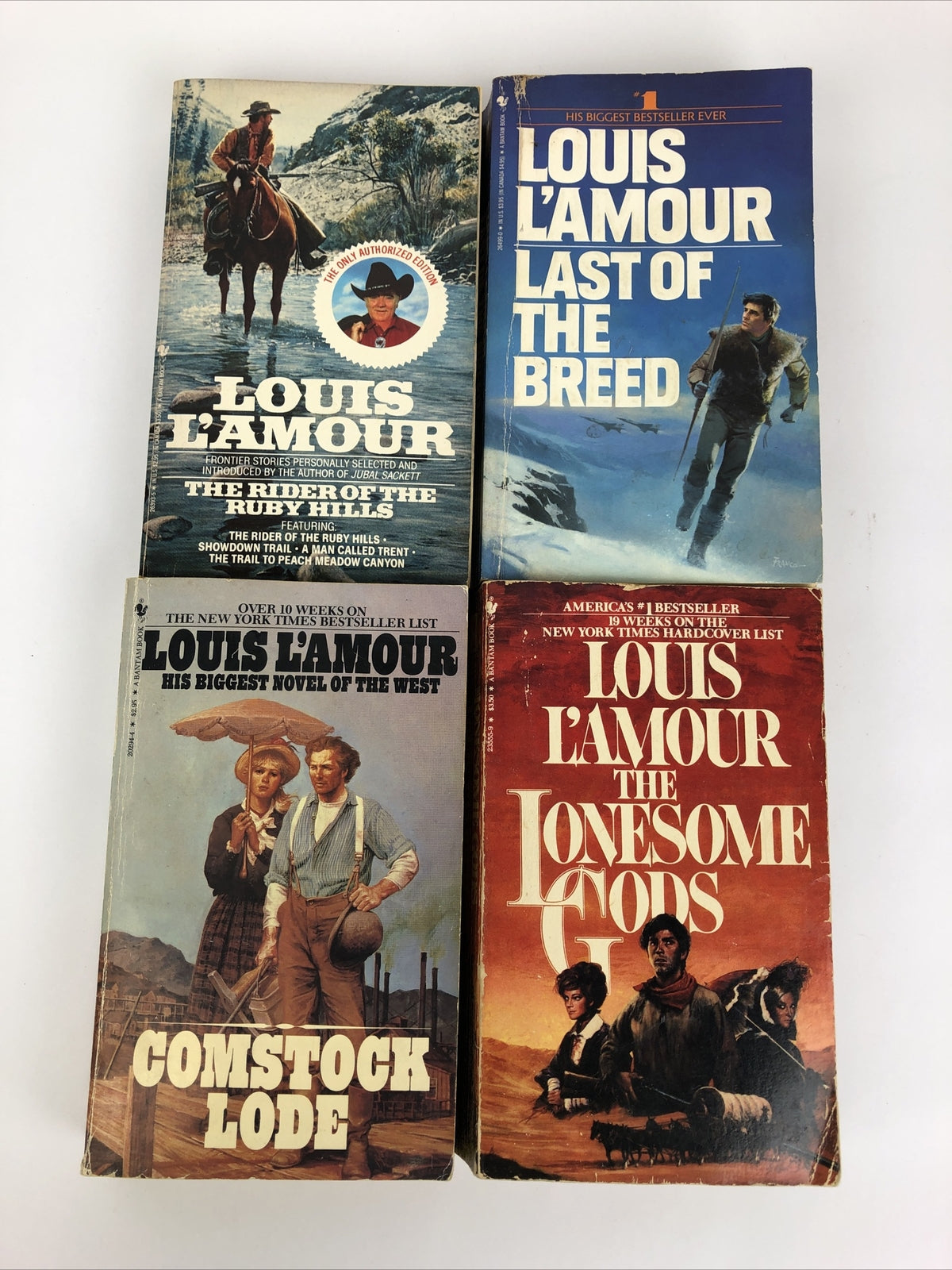 VINTAGE LOT OF 4 LOUIS L'AMOUR WESTERN PAPERBACK BOOKS - Last of the Breed +++