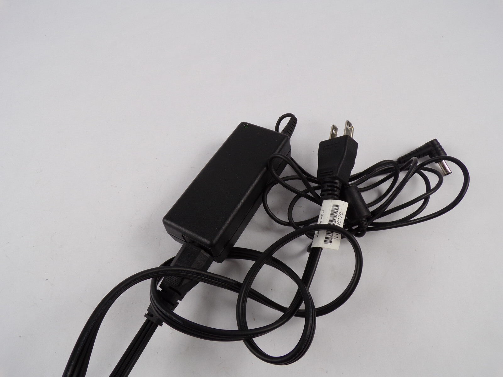 Genuine Delta Elecctronics ADP-65HB B Output 12 V 3.0 A Power Supply Adapter A00