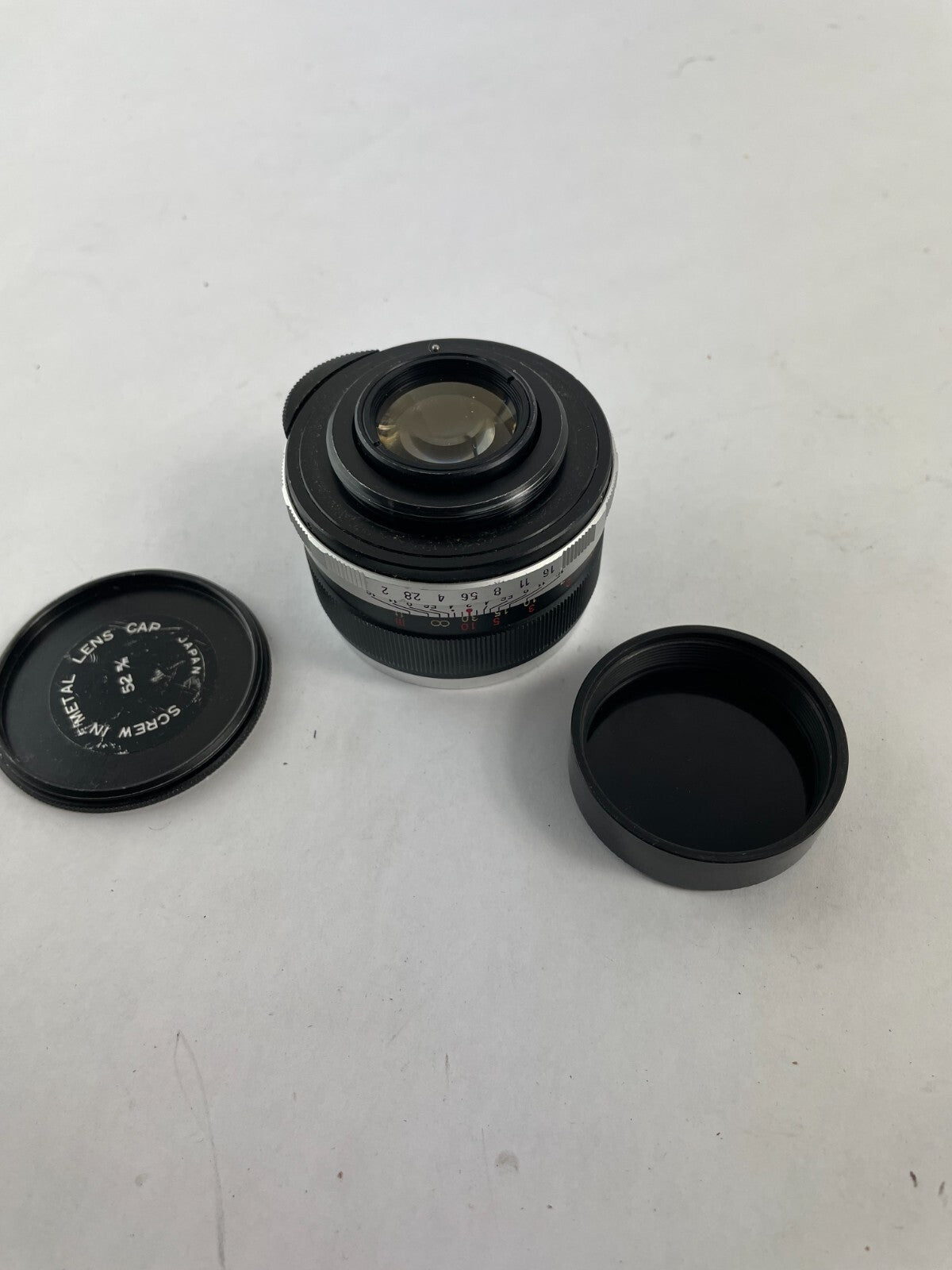 Mamiya Sekor Auto No. 123346 f 50mm 1:2 Screw in Metal Lens Cap