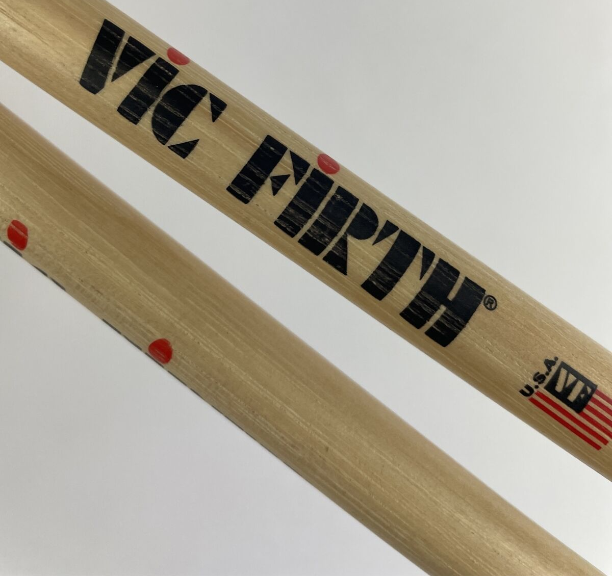 Vic Firth American Classic Hickory Drumsticks Wood 8D Made in the U.S.A. - LOOK