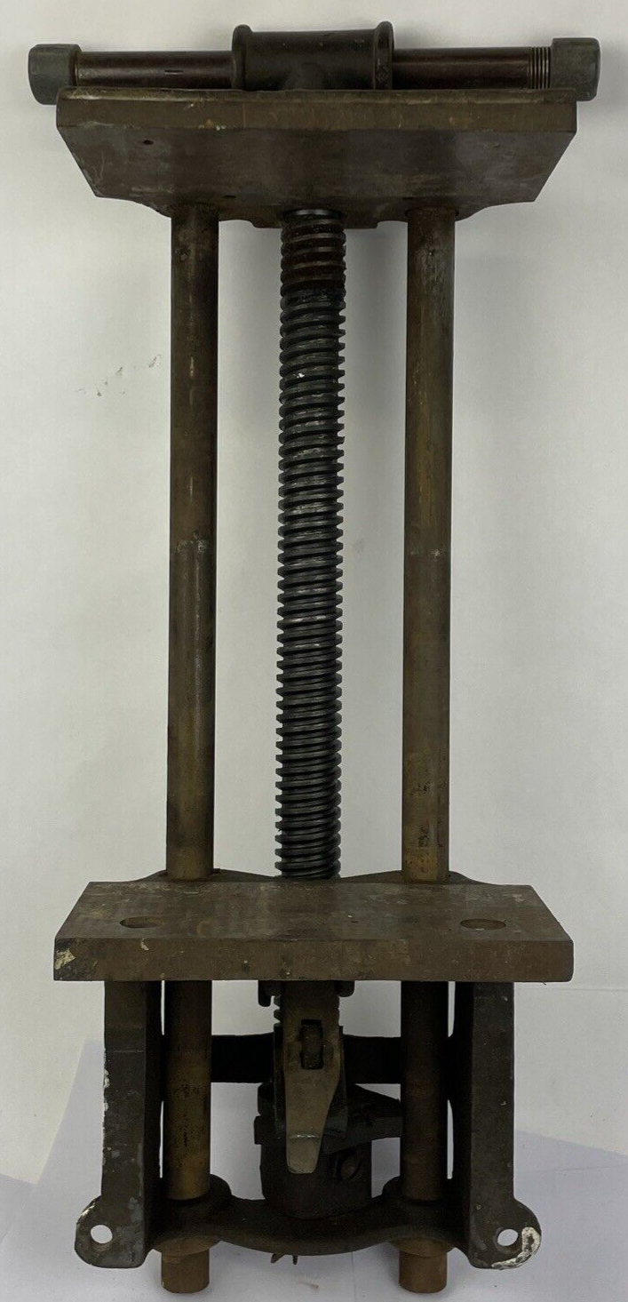 Vintage WILHELM BAUM MACHINE WORKS No. 8 Herrmann Pattern Makers Vice U.S.A.