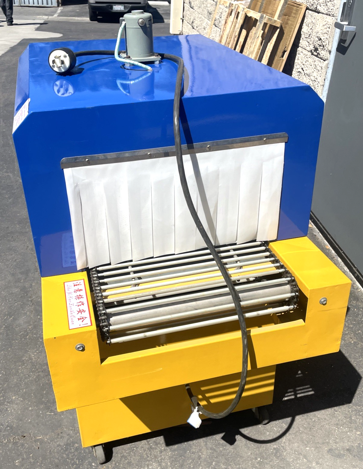 Gurki Far-Infrared Contraction Packing Machine (Heat Shrink Tunnel) Great Cond.