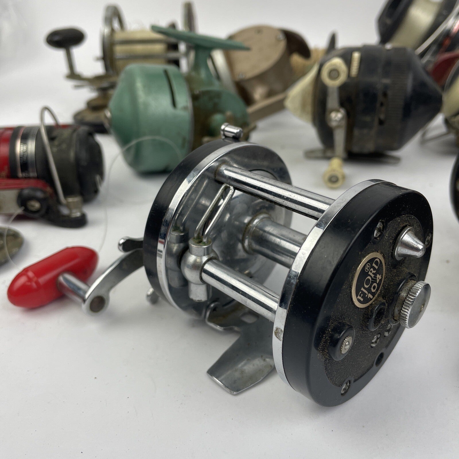 10 + Vintage Bait Cast Conventional Spinning Fresh Salt Reels For Parts Repair