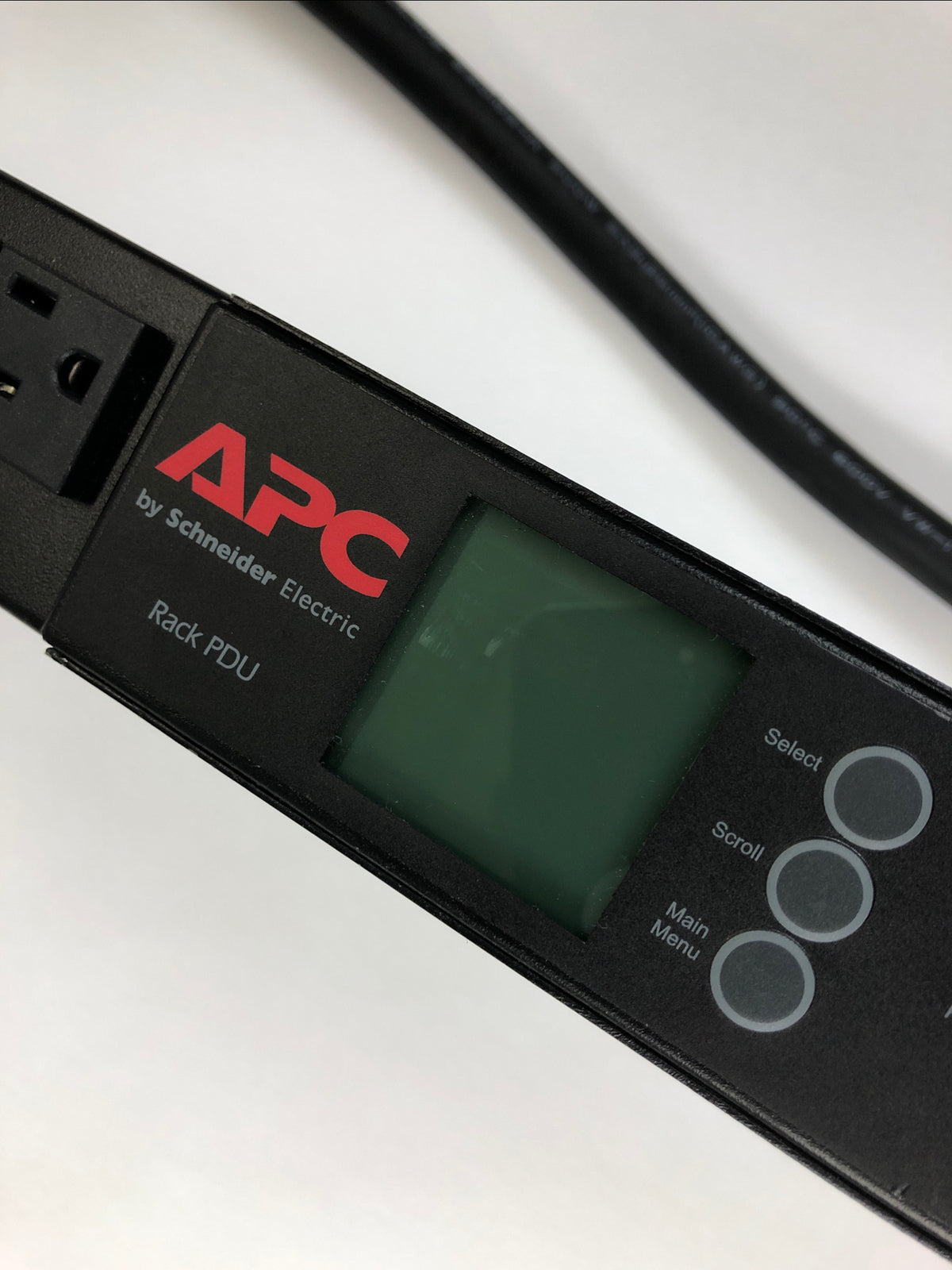 APC Rack PDU Model 885-3944a rev02 38 Outlet 120/280V 16A Per Bank 24A Per Phase