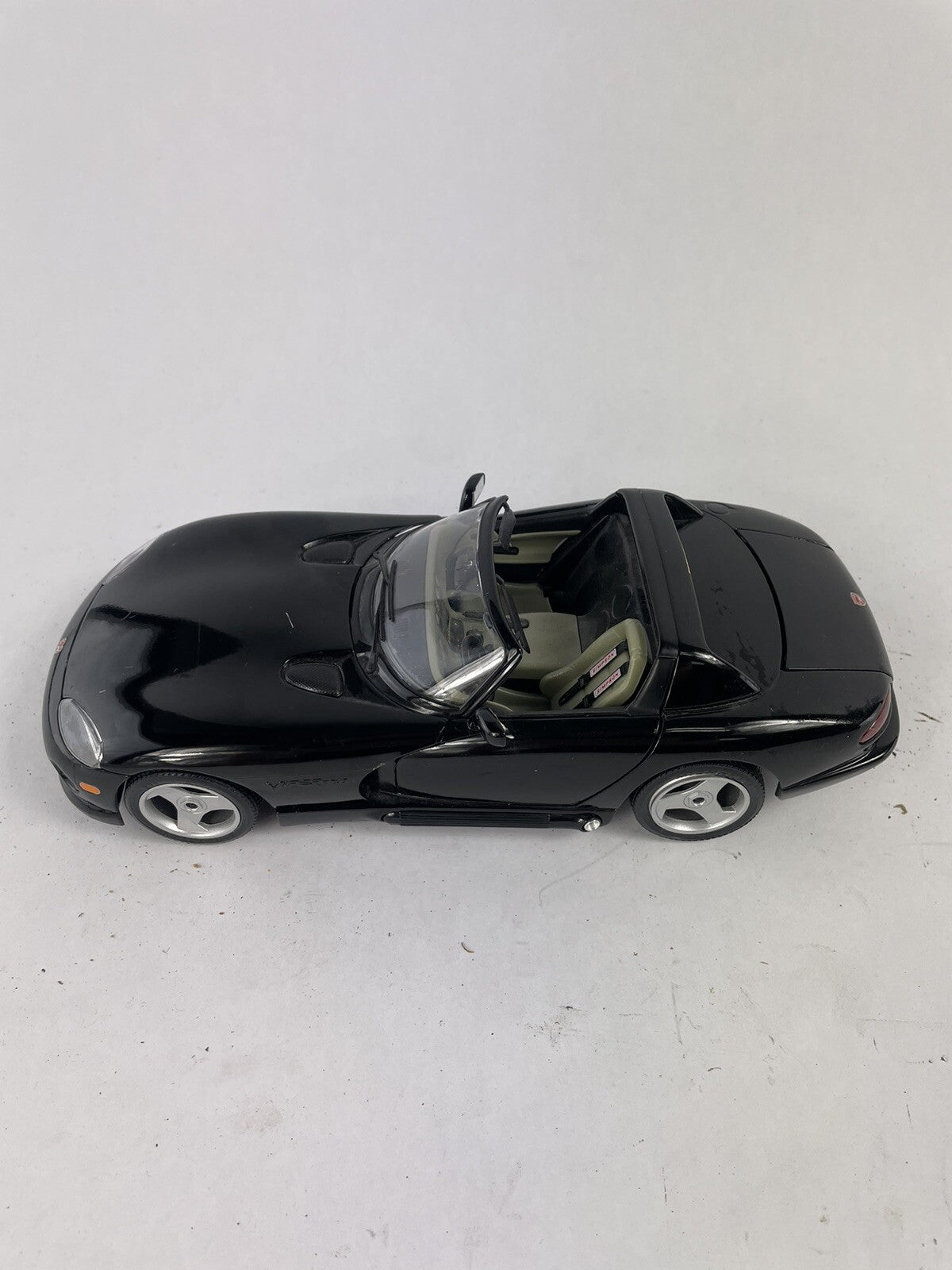 1:18 Burago Dodge Viper RT/10