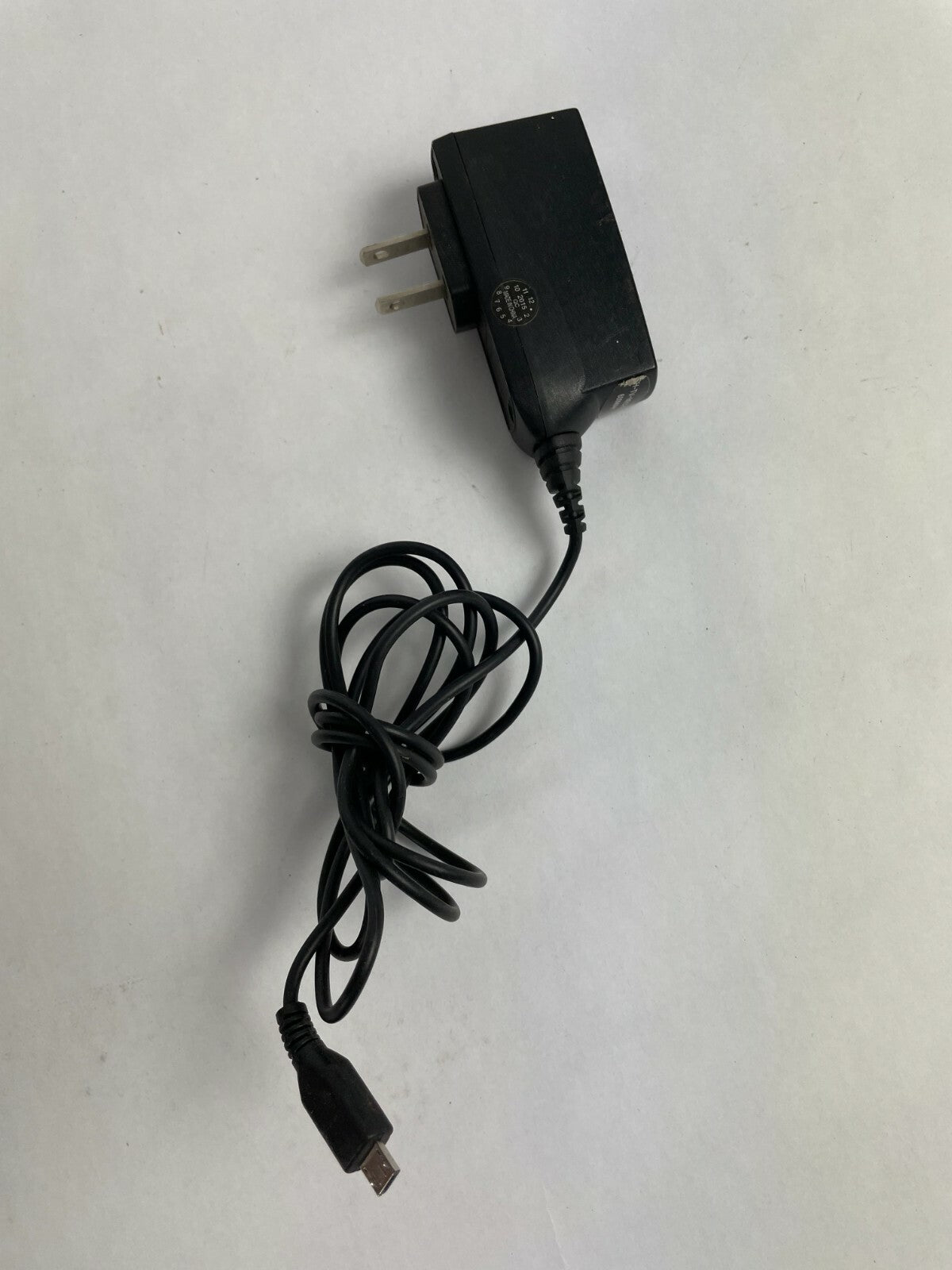 Genuine AC Adapter EG-STC001G Output 5 V - 11 V Power Supply Adapter A51