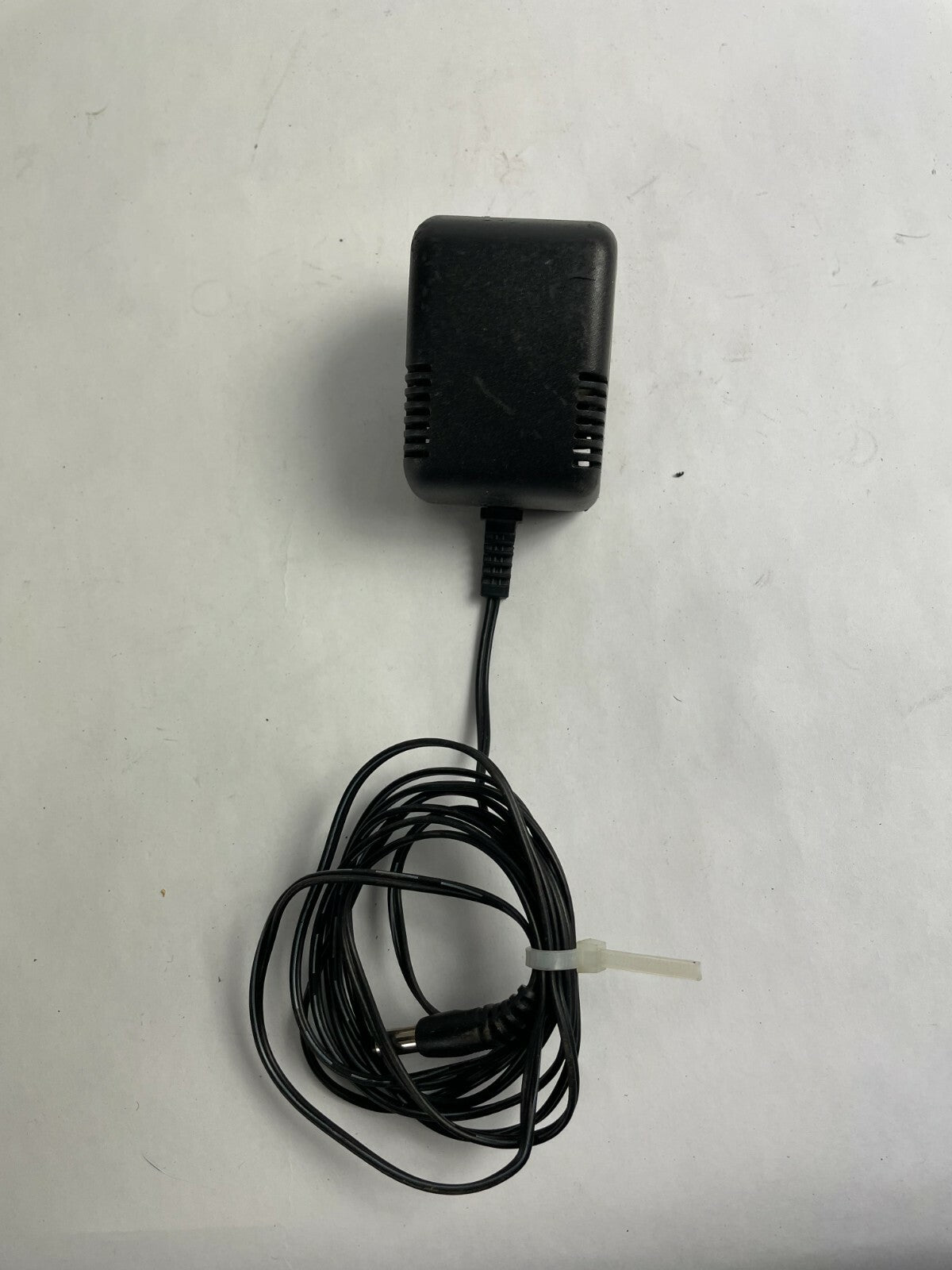 Genuine Creative MCAD090070UA6 AC Adapter OP 9 V 700mA Power Supply Adapter A40