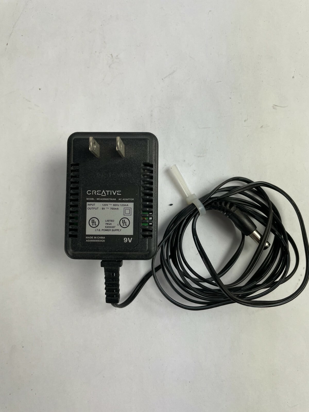 Genuine Creative MCAD090070UA6 AC Adapter OP 9 V 700mA Power Supply Adapter A40