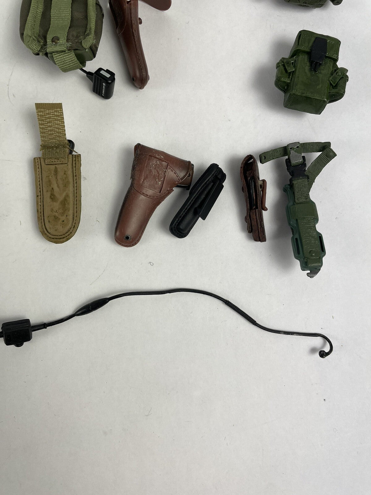 LOT OF 16 VTG 90s GI Joe gun knife holster canteen For 1/6 Scale 12" Figures