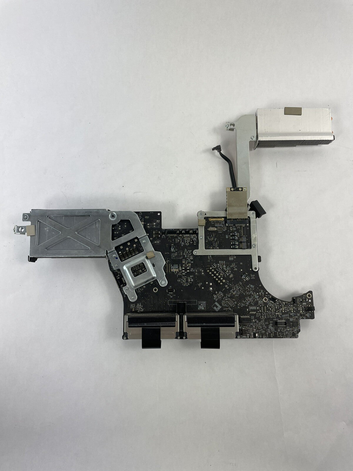 iMac 21.5" A1311 Logic Board 3.06 GHz Core i3 (I3-540) CPU EMC 2389 Mid 2010