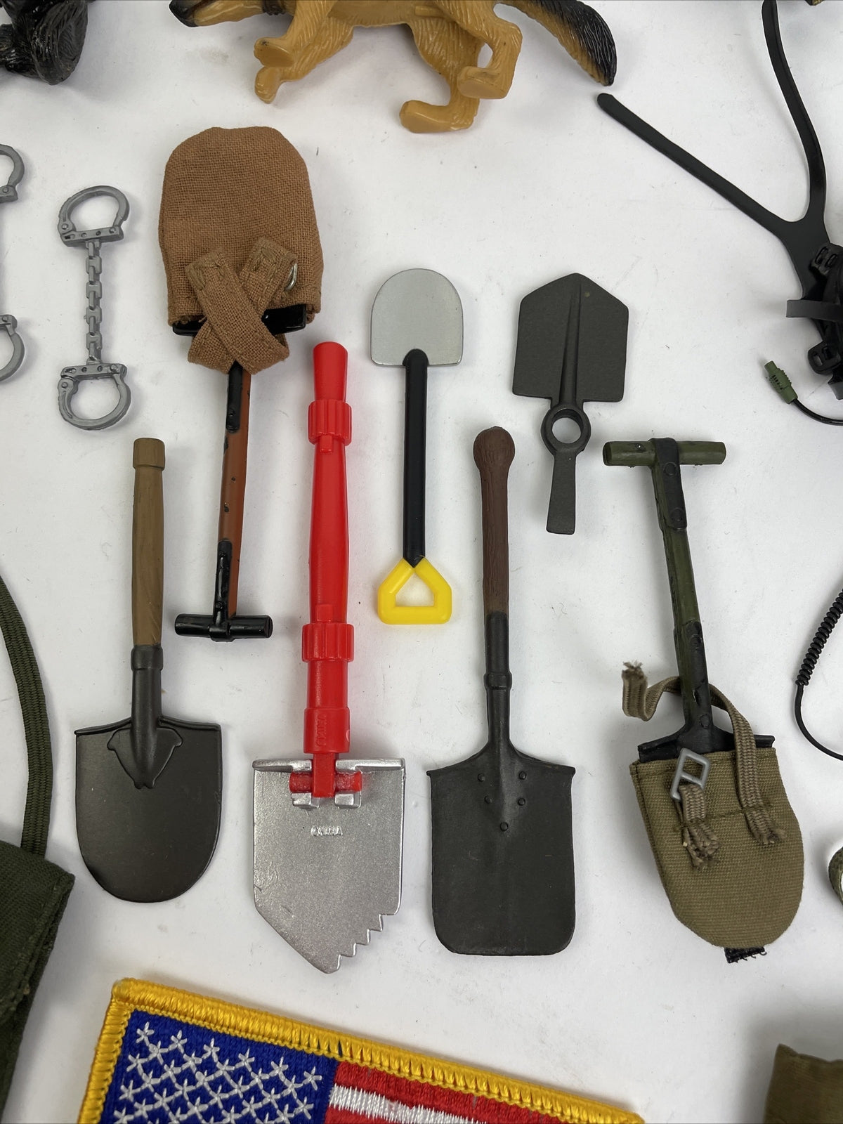 Lot Of GI JOE RIFLE Dog Shovel Gas Mask++ - FOR 12" ACTION FIGURE 1/6 SCALE 1:6